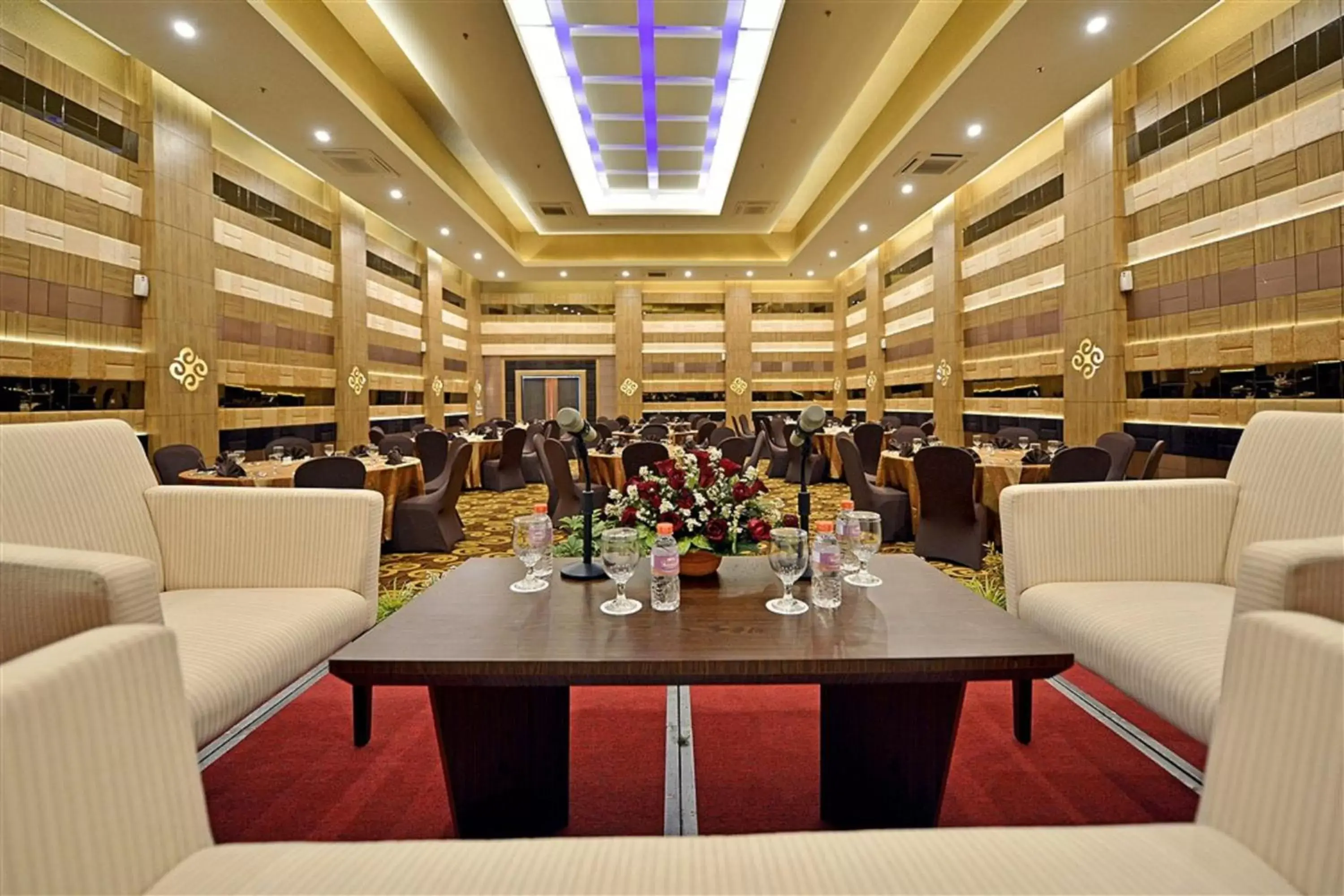 Lounge or bar, Banquet Facilities in Grand Tjokro Jakarta