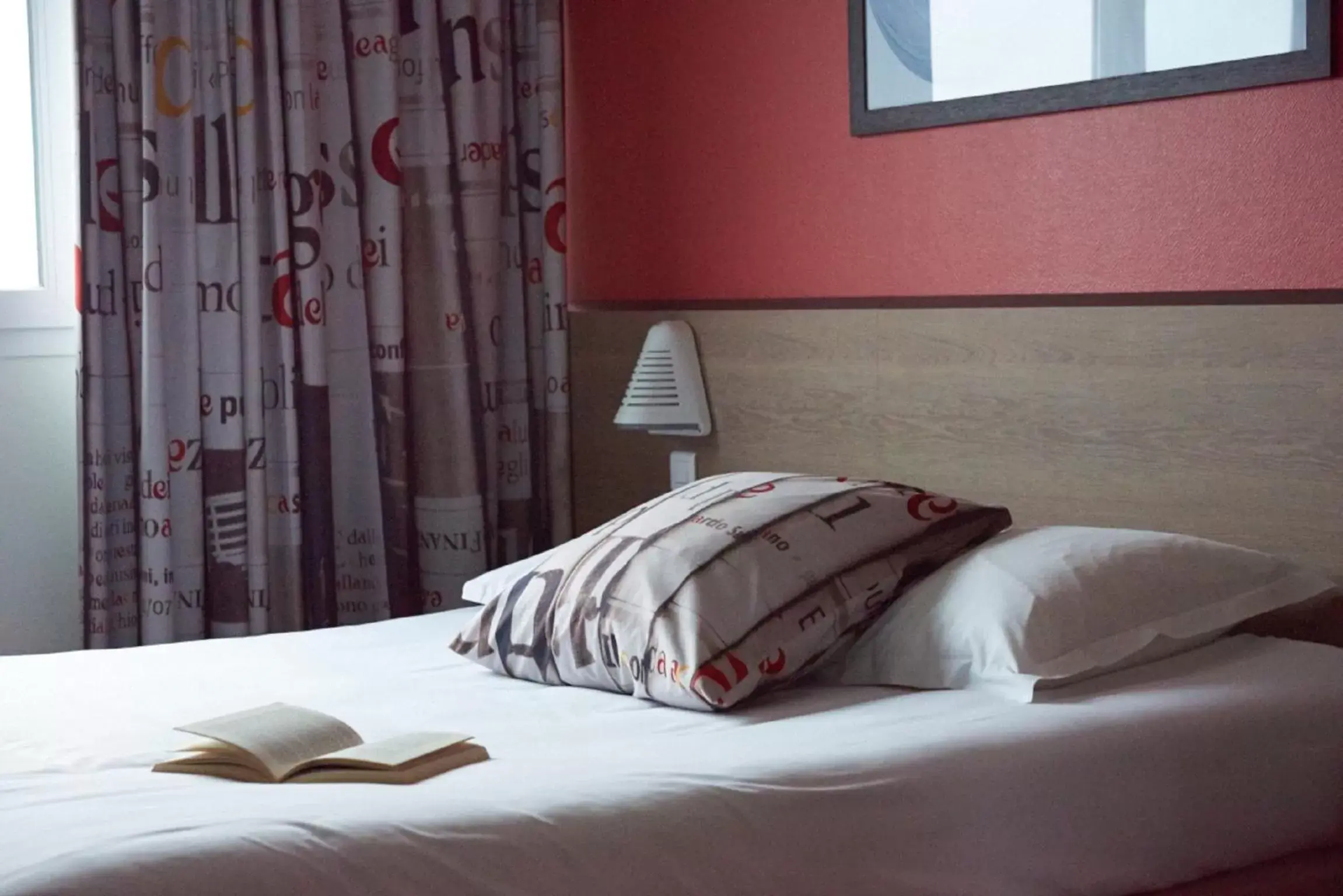 Bedroom, Bed in Ace Hotel Roanne