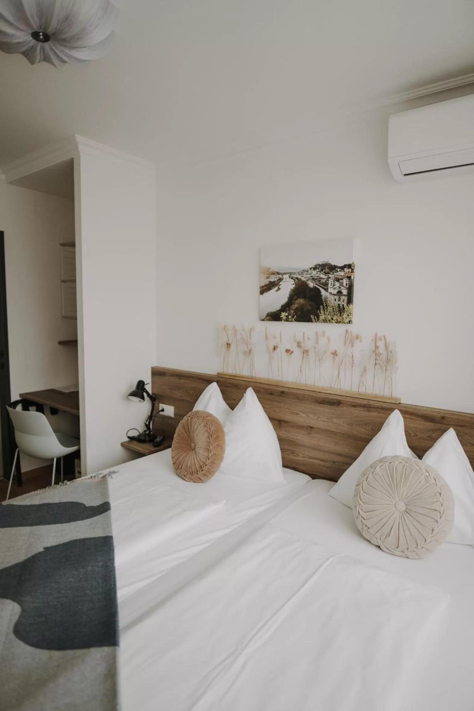 Bedroom in Parkhotel Brunauer