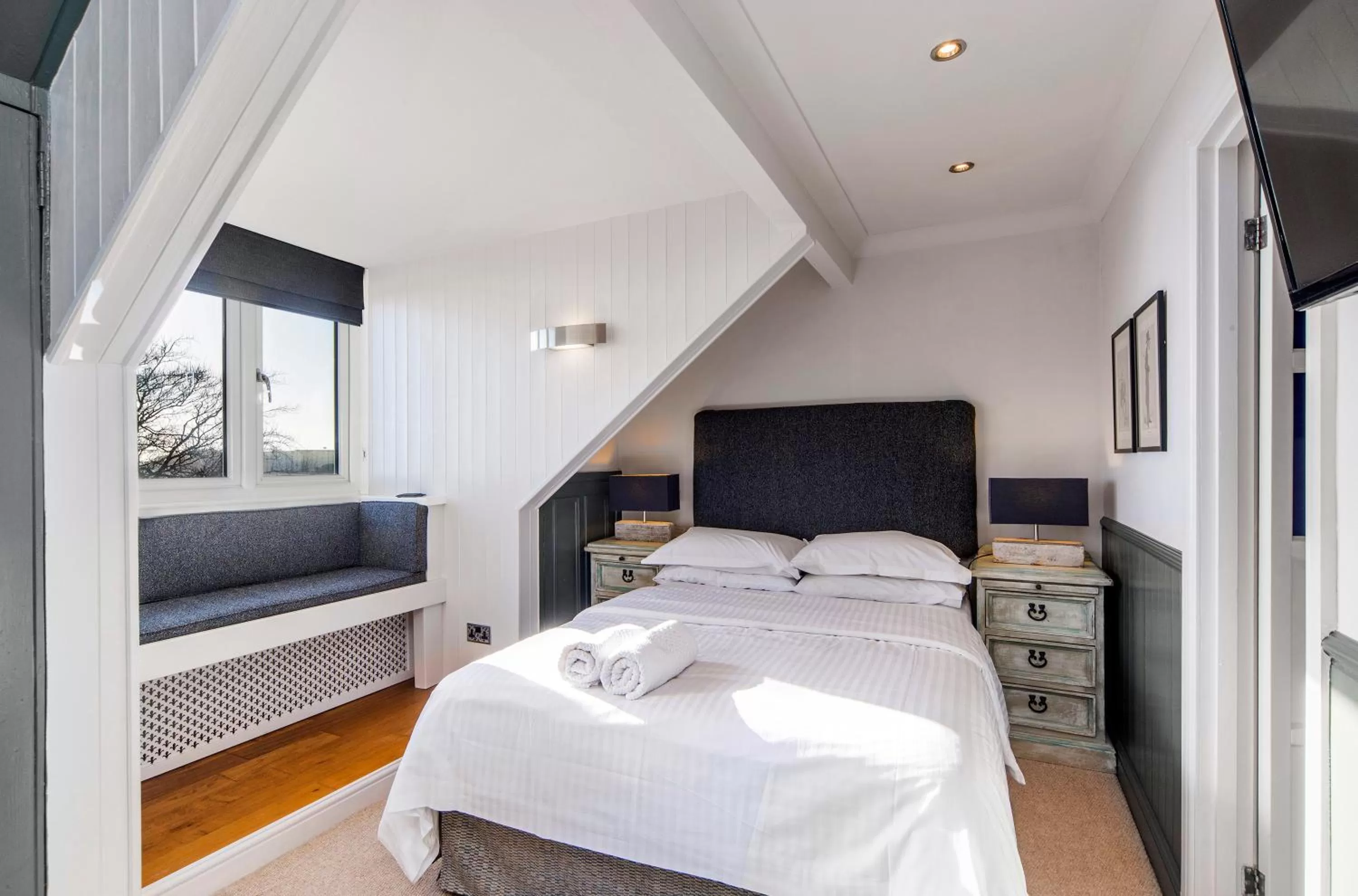 Bedroom, Bed in Bosanneth