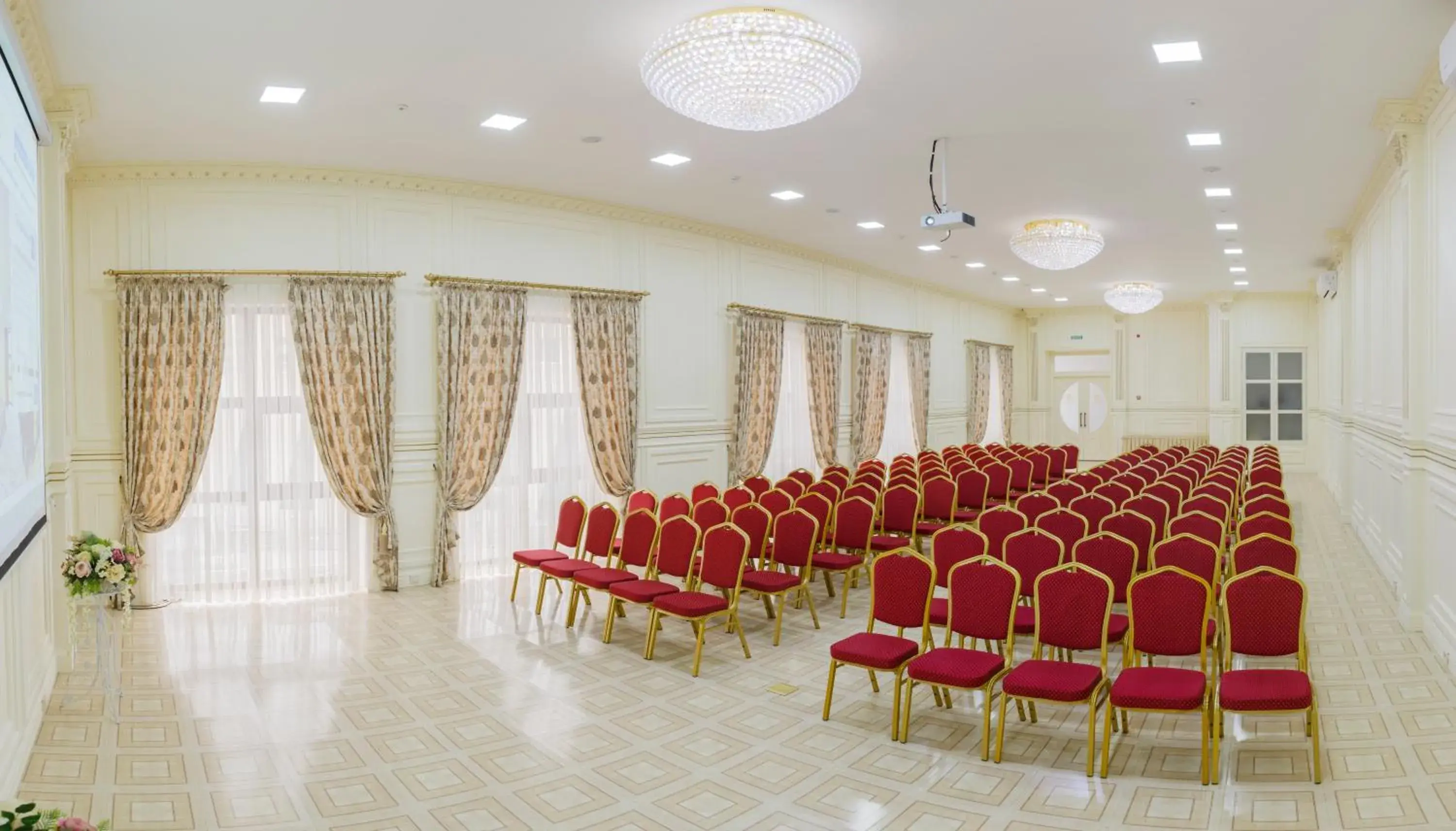 Business facilities in Plaza Hotel Bishkek