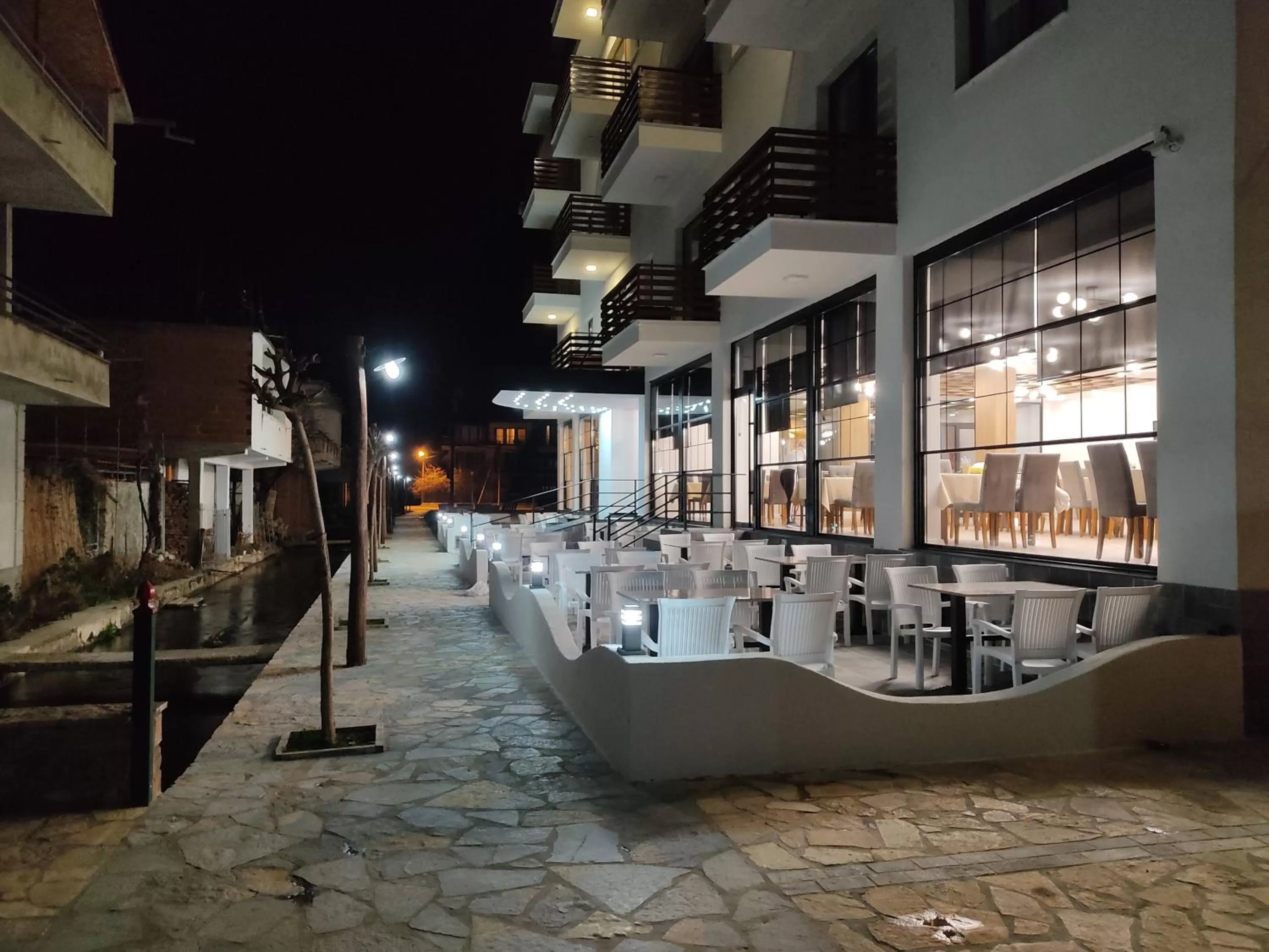 Property building, Restaurant/Places to Eat in Grand Hotel Pogradec
