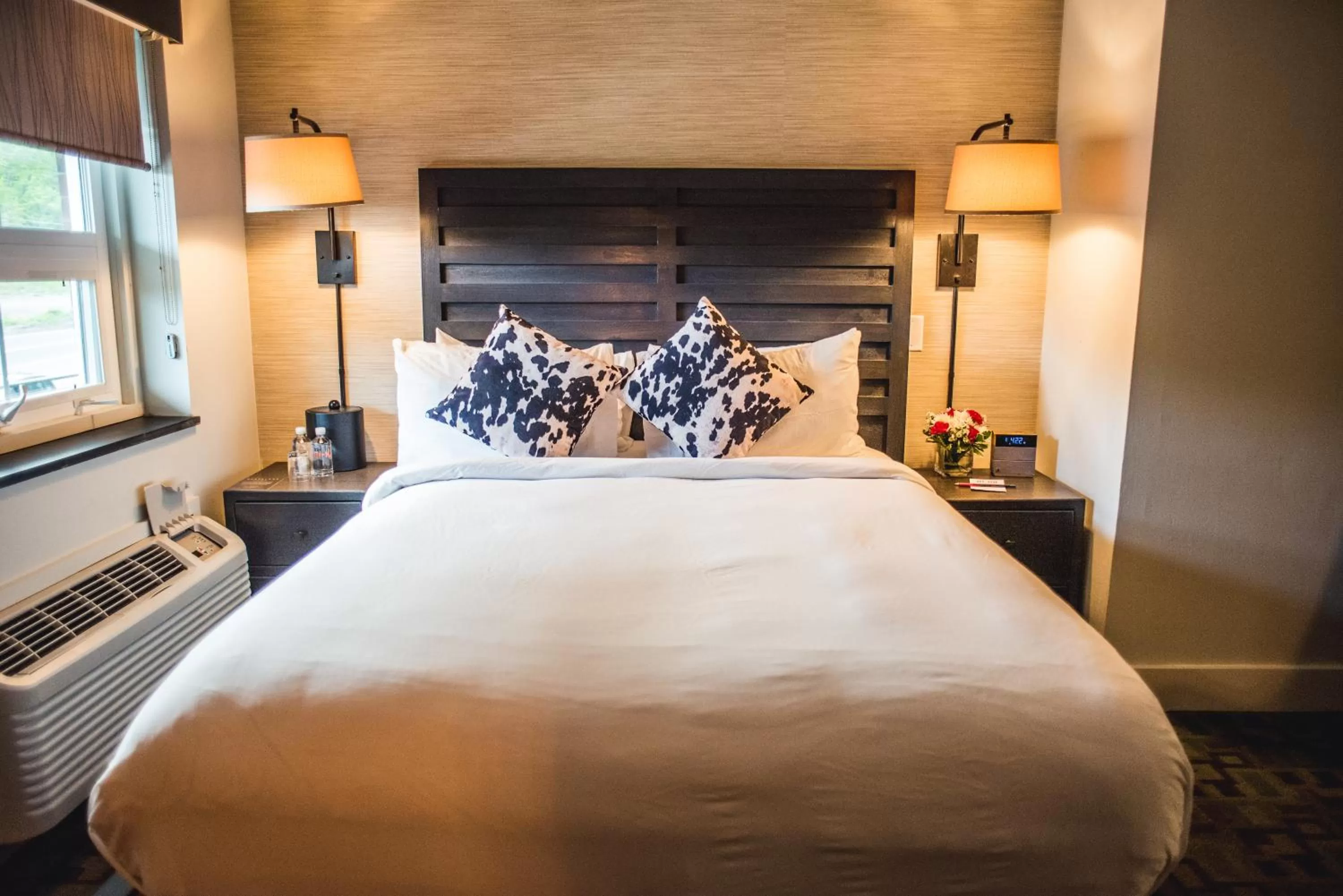 Bedroom, Bed in Hotel Hi-Ho - Contactless Check-In