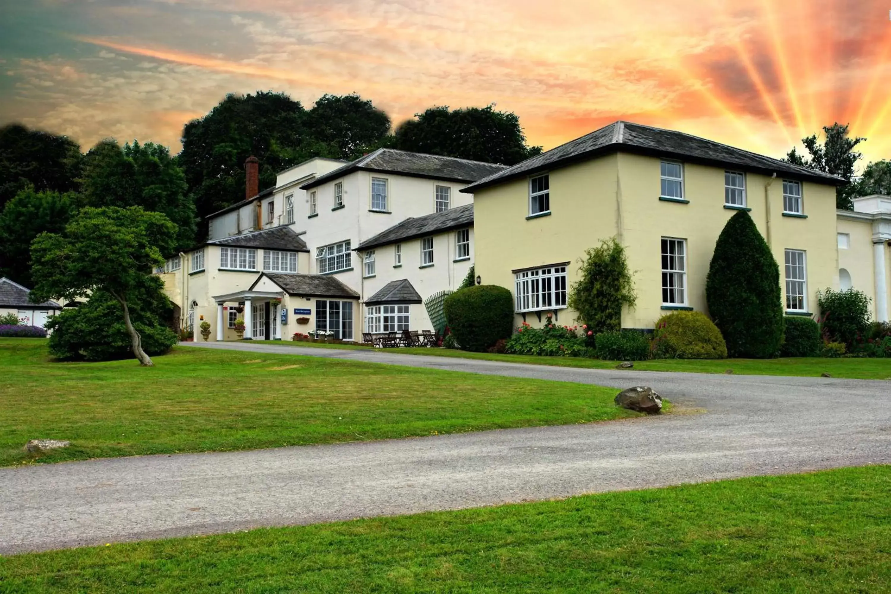 Property Building in Best Western Lord Haldon Hotel