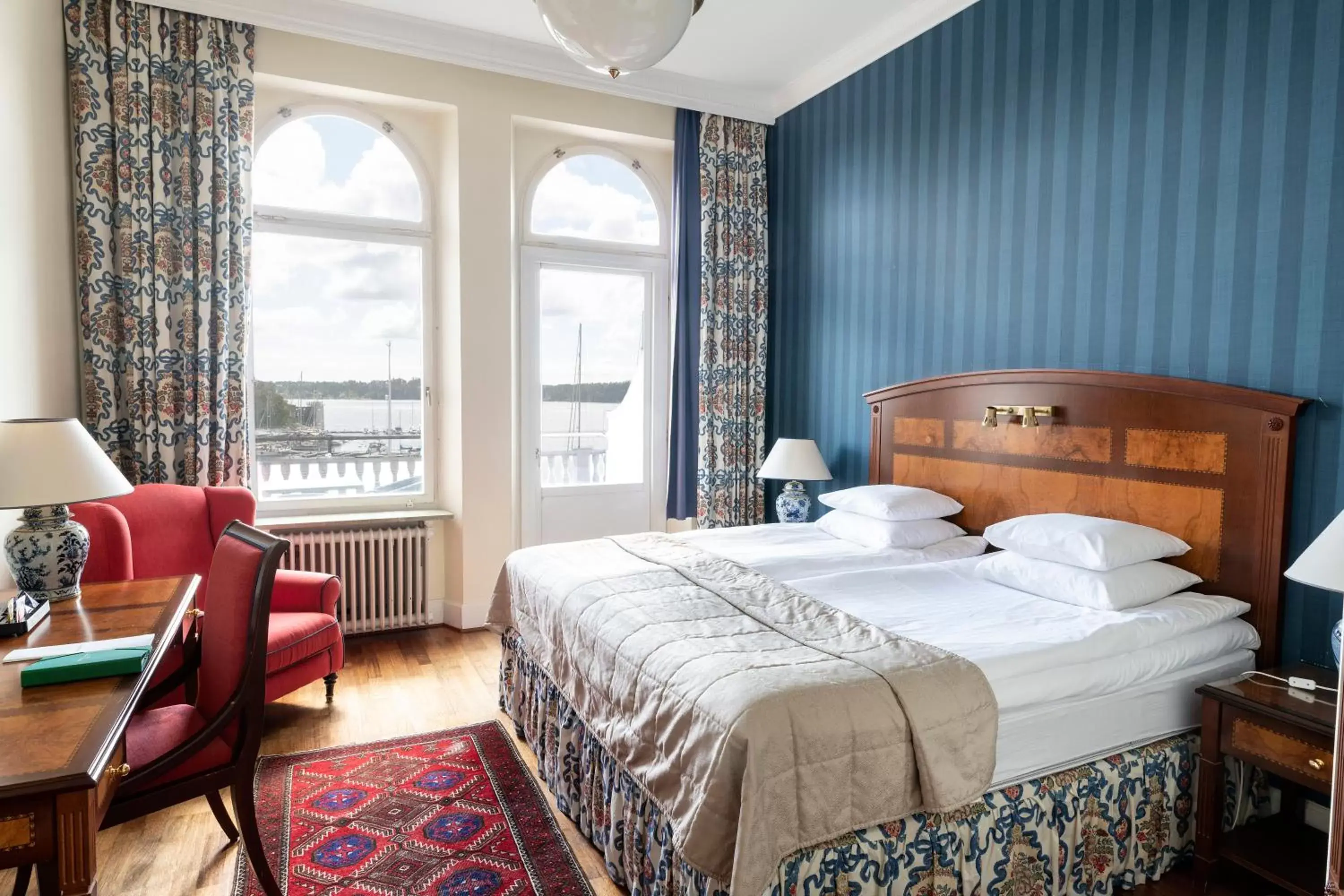 Bedroom, Bed in Grand Hotel Saltsjöbaden