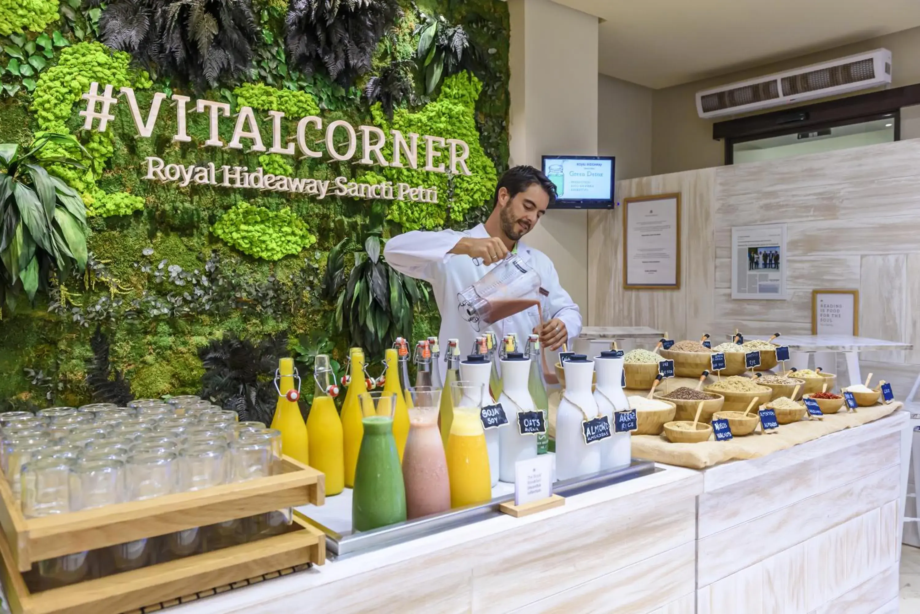 Restaurant/places to eat in Aparthotel Novo Resort Restaurant/places to eat in Aparthotel Novo Resort