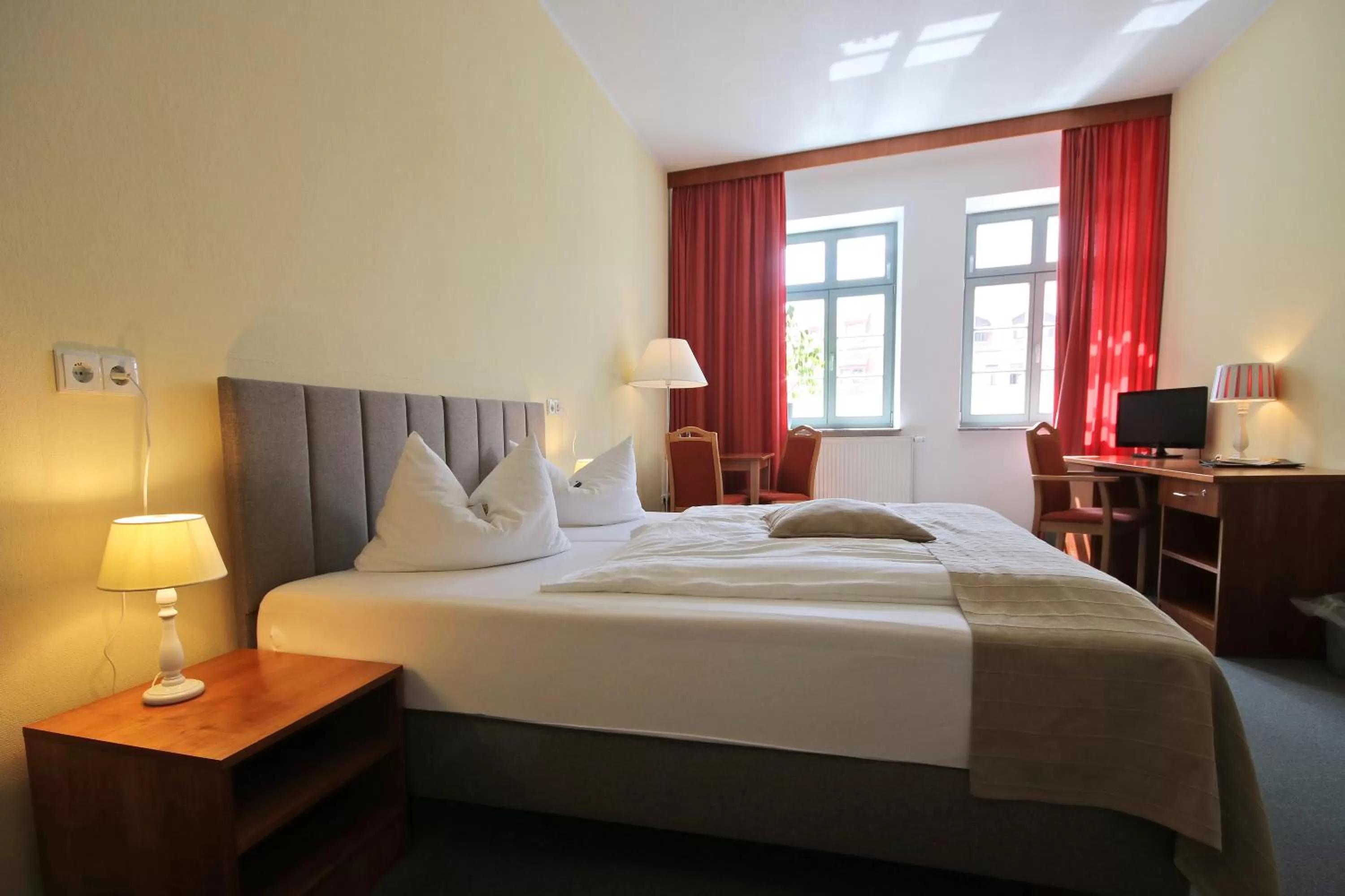 Bed in Hotel Zittauer Hof