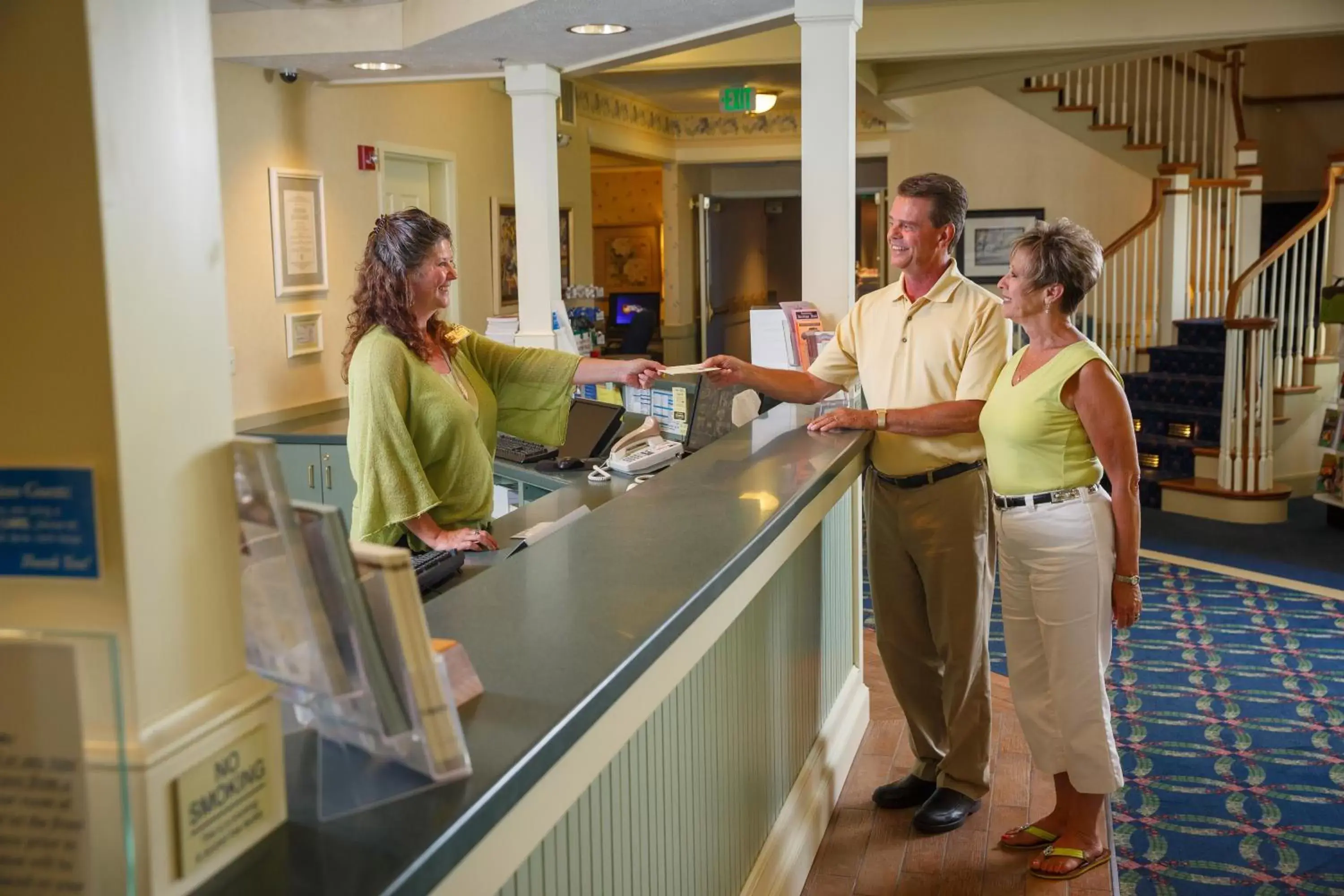 Lobby or reception in Essenhaus Inn & Conf. Center