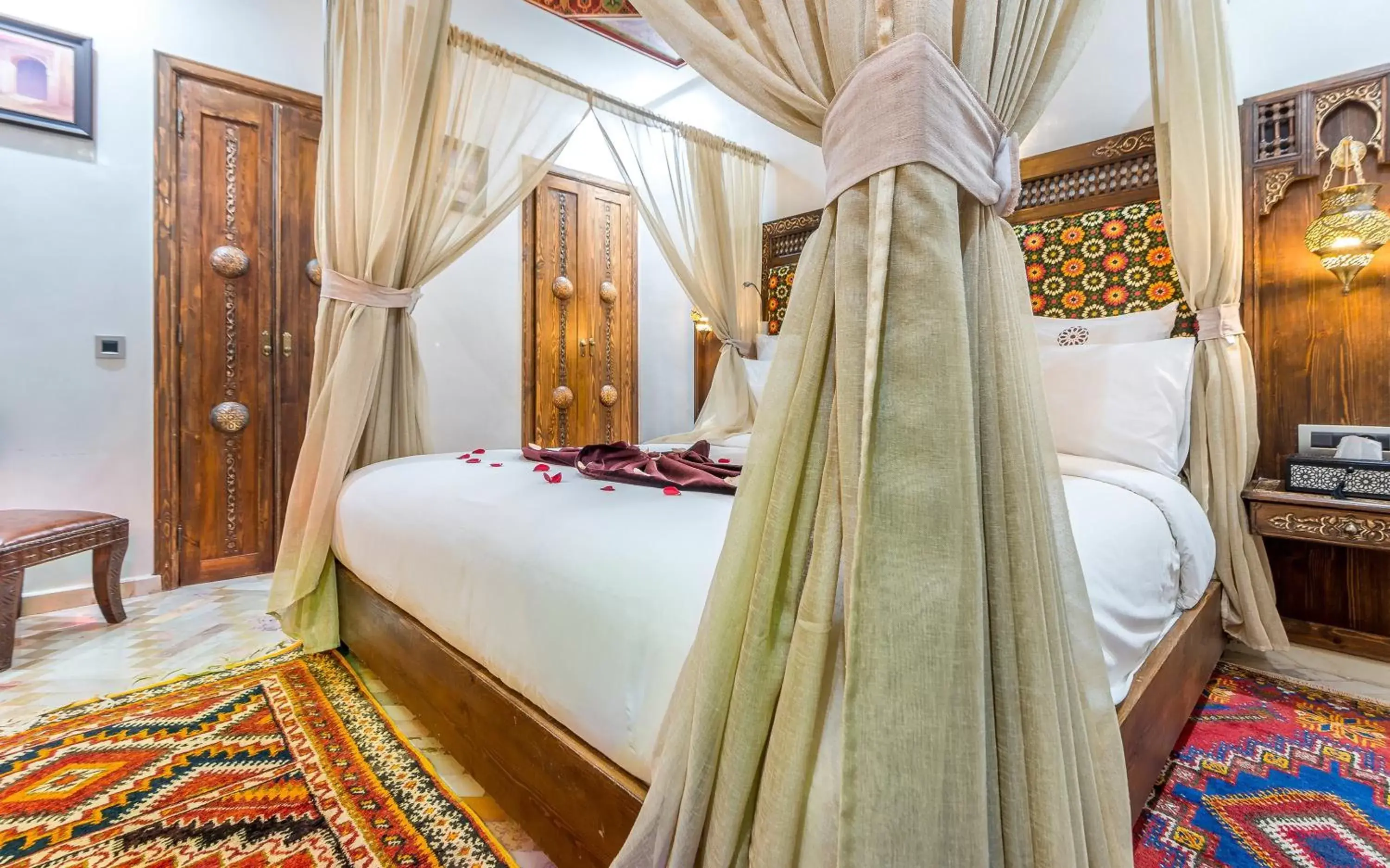 Bedroom, Bed in Hotel & Ryad Art Place Marrakech