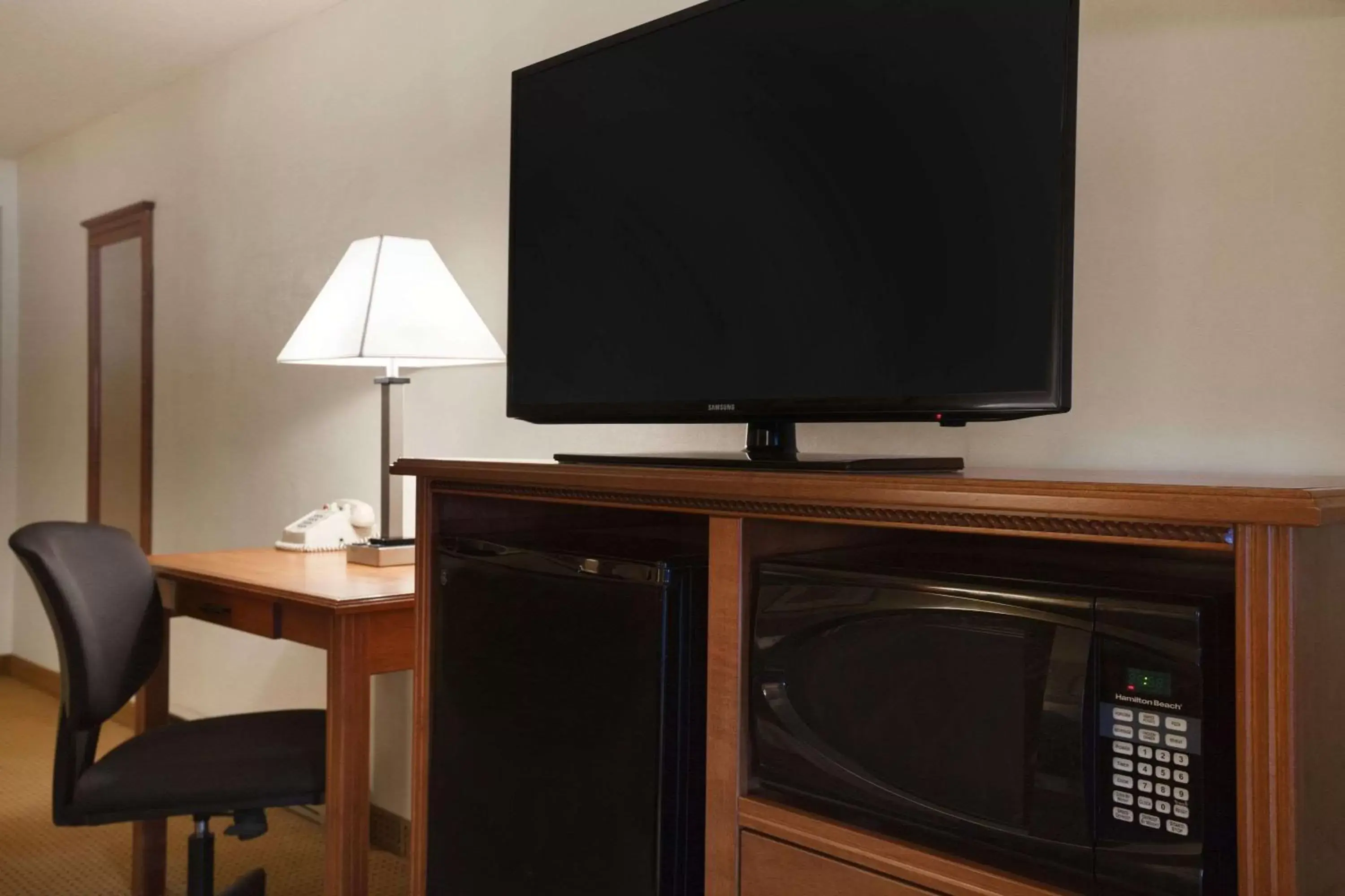 TV/Entertainment Center in Super 8 by Wyndham Williston ND