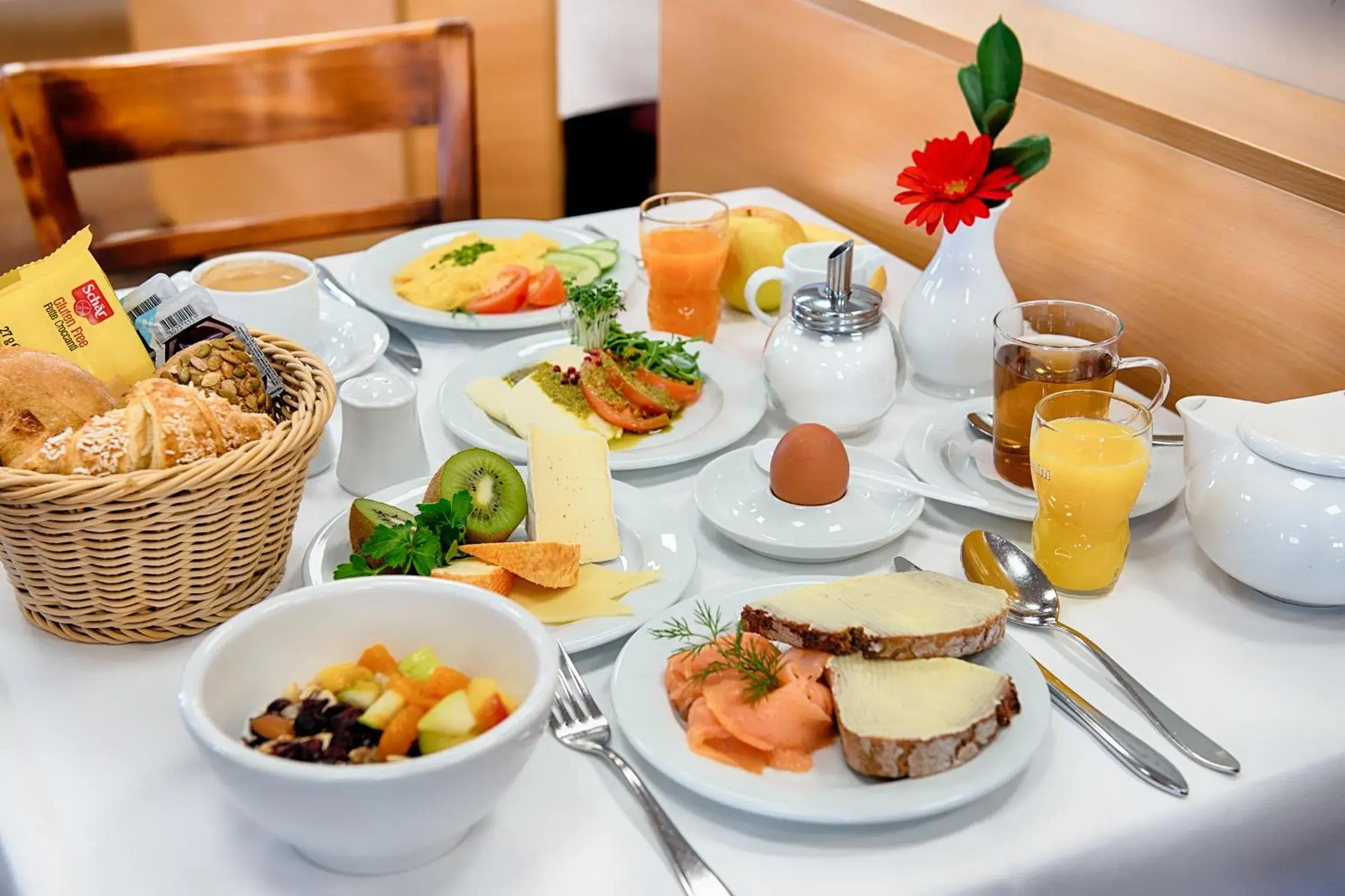 Breakfast, Food in Hotel Sachsen-Anhalt