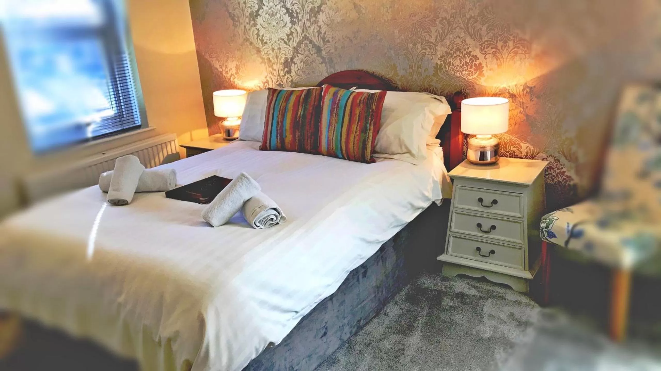 Bed in St. Raphael Guest House