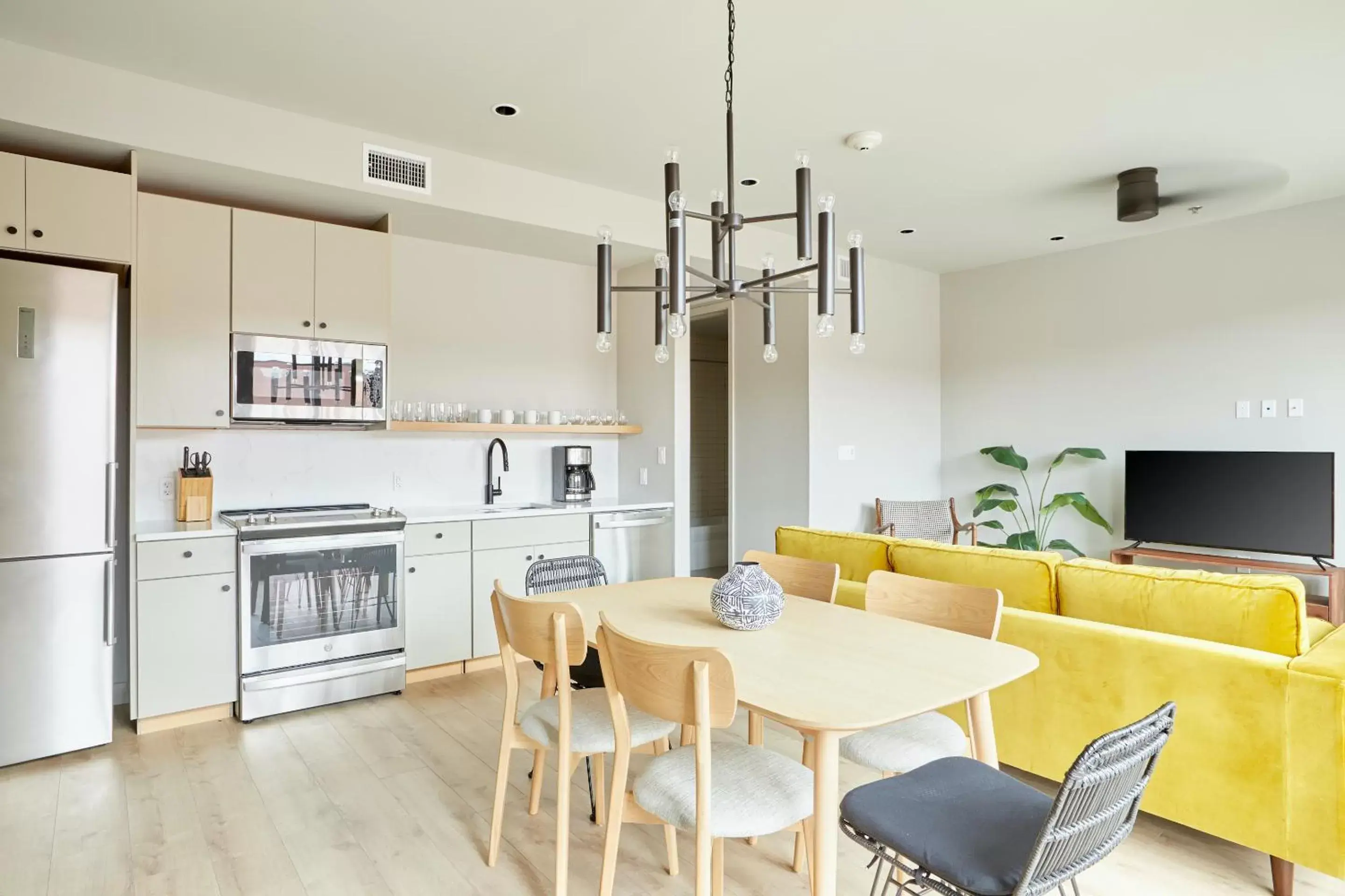 Living room, Dining Area in Sonder The Printing Press