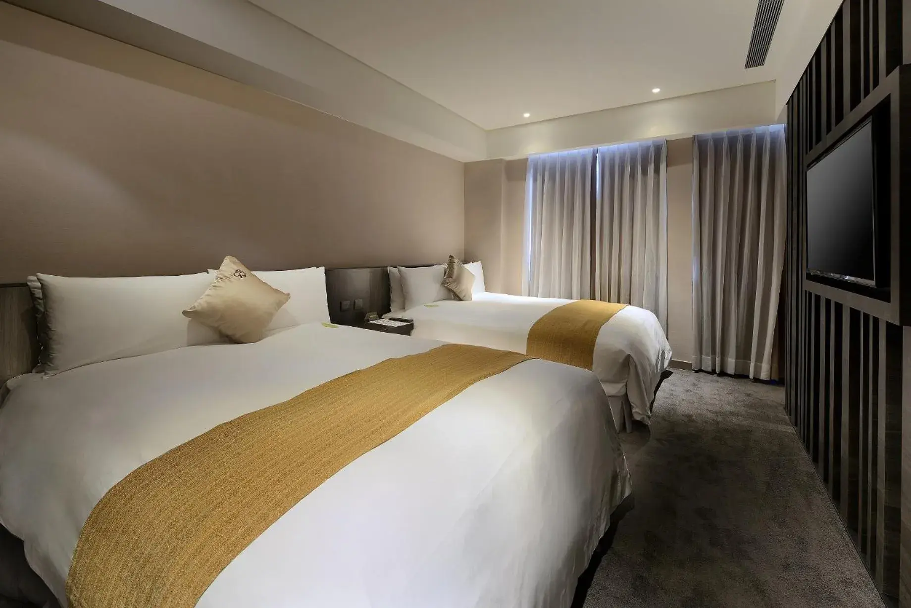 Bed in Park City Hotel - Hualien Vacation