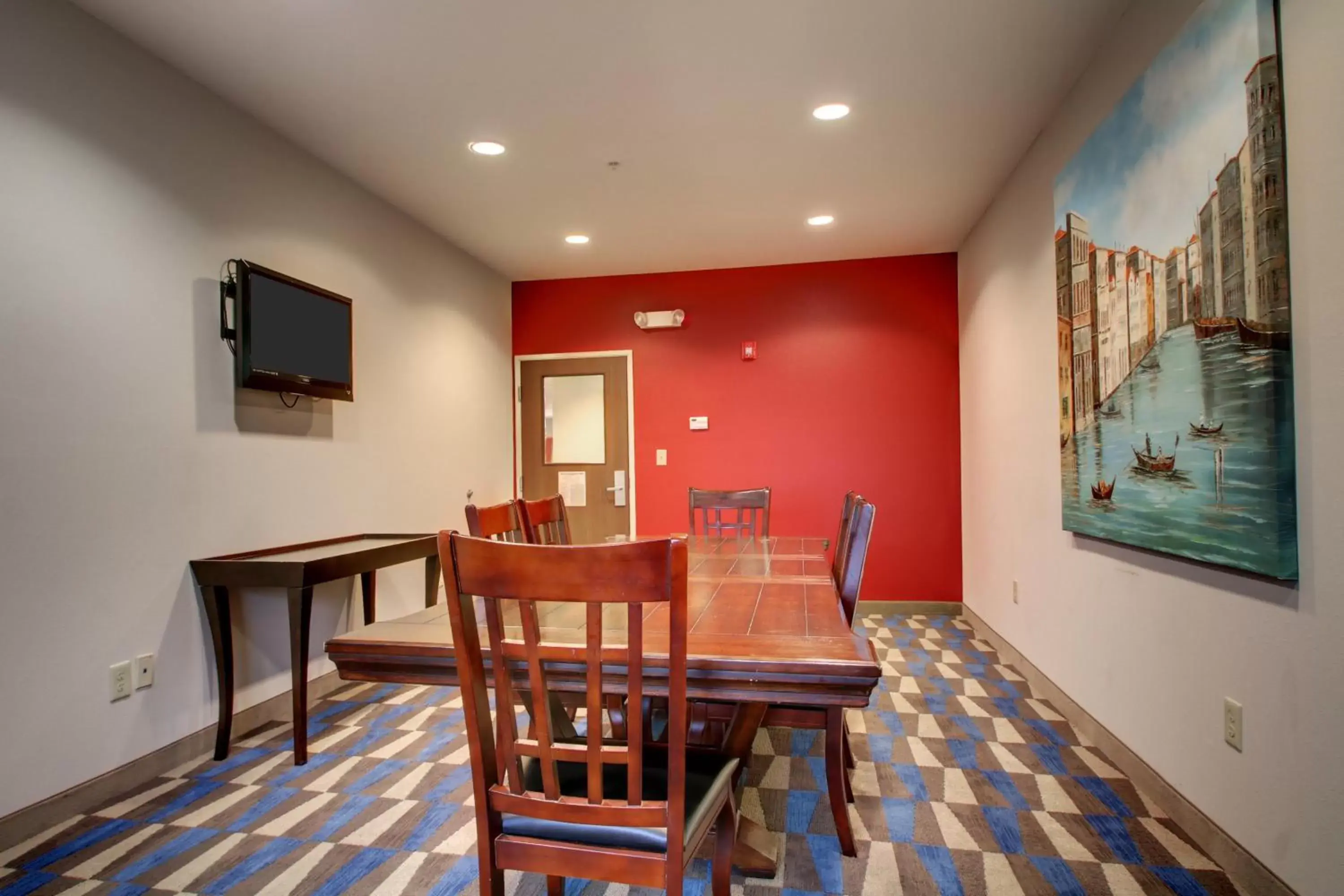 Meeting/conference room, Dining Area in Microtel Inn & Suites by Wyndham Tuscaloosa