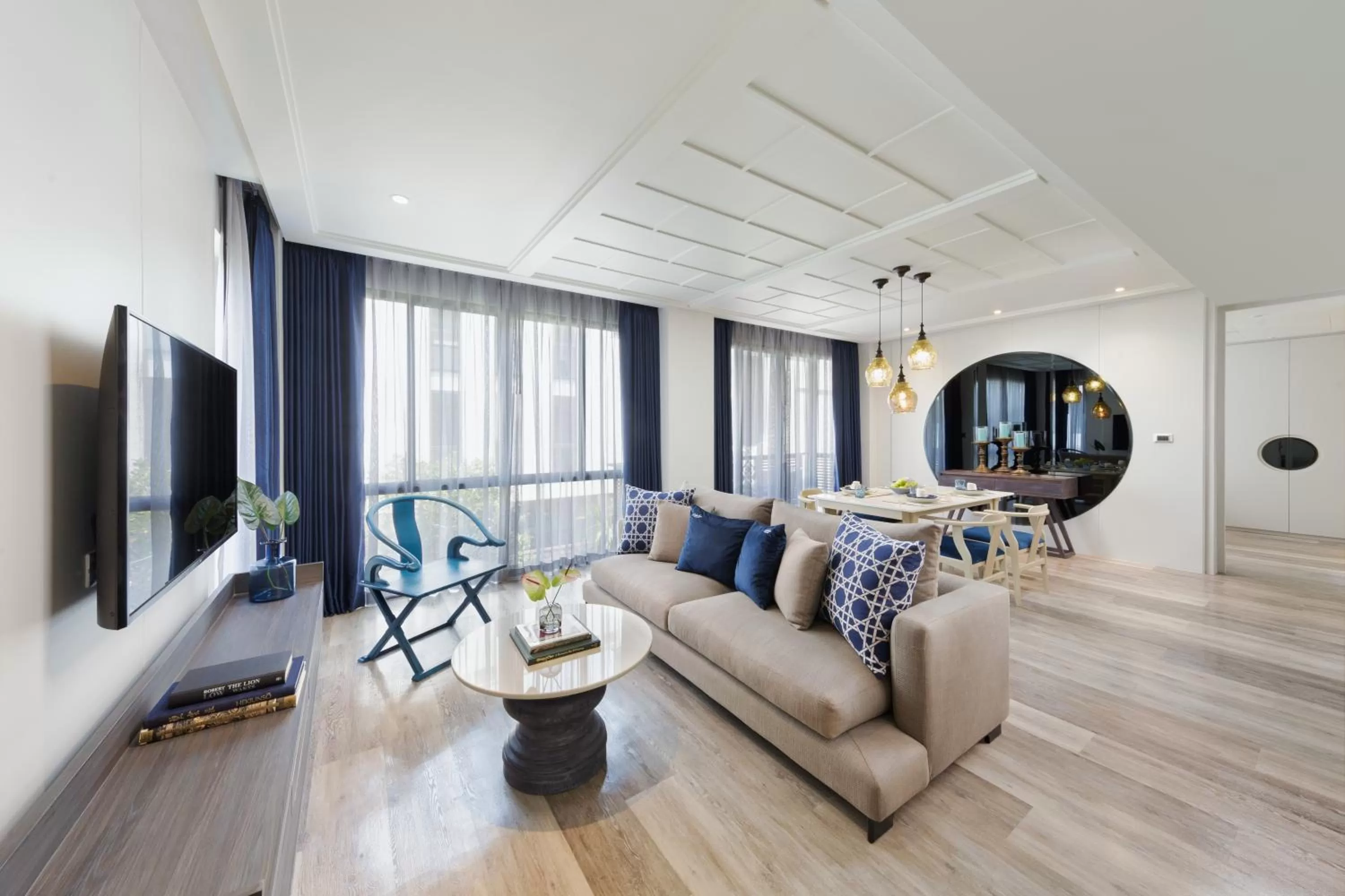 Living room in Maladee Rendezvous Hotel Chiang Mai