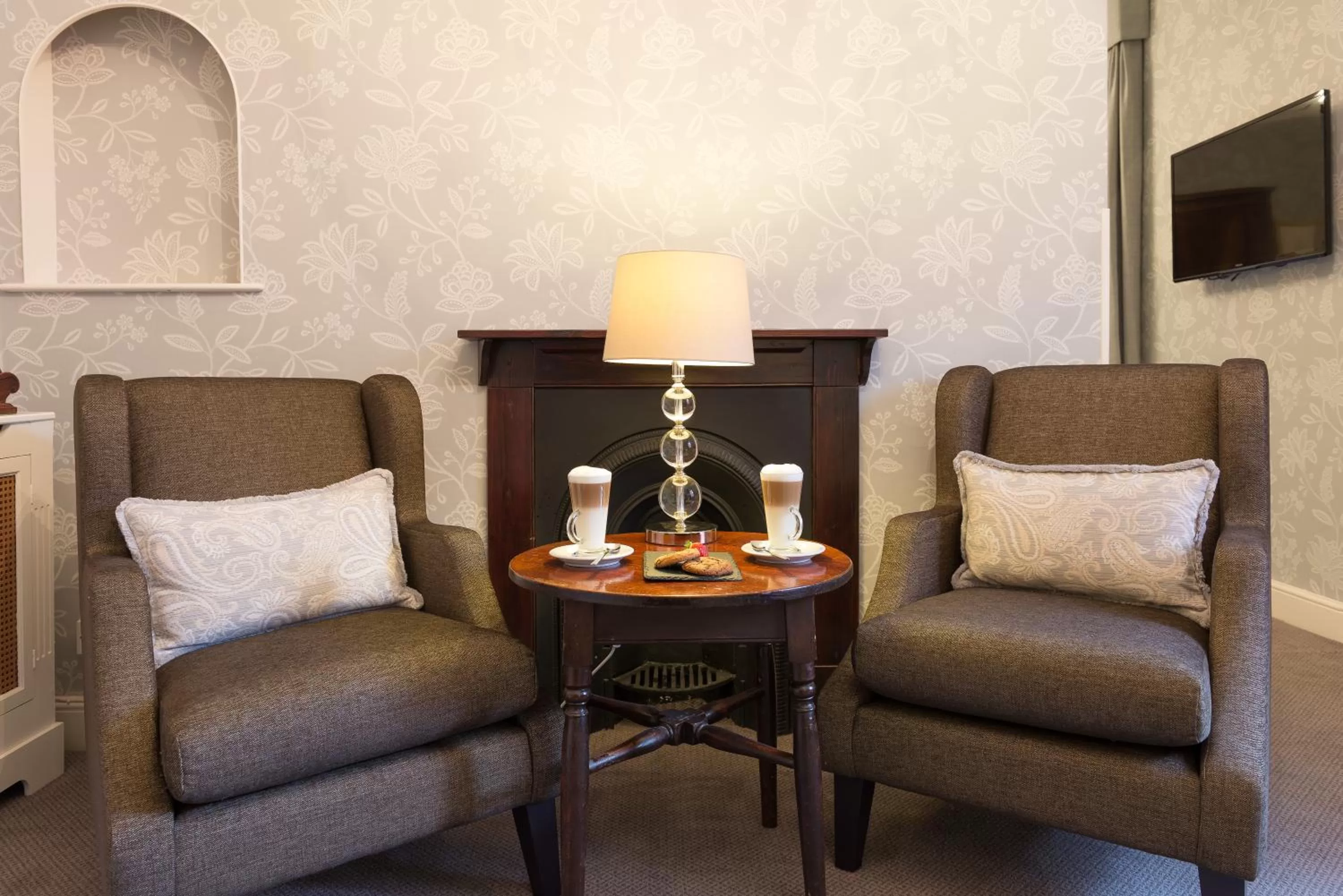 Seating area in Best Western Red Lion Hotel