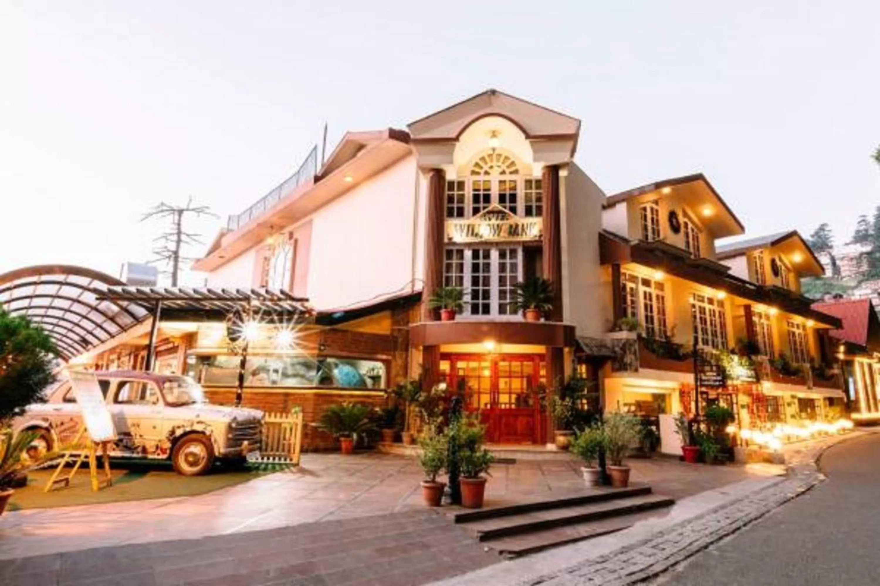 Property building in Hotel Willow Banks Shimla