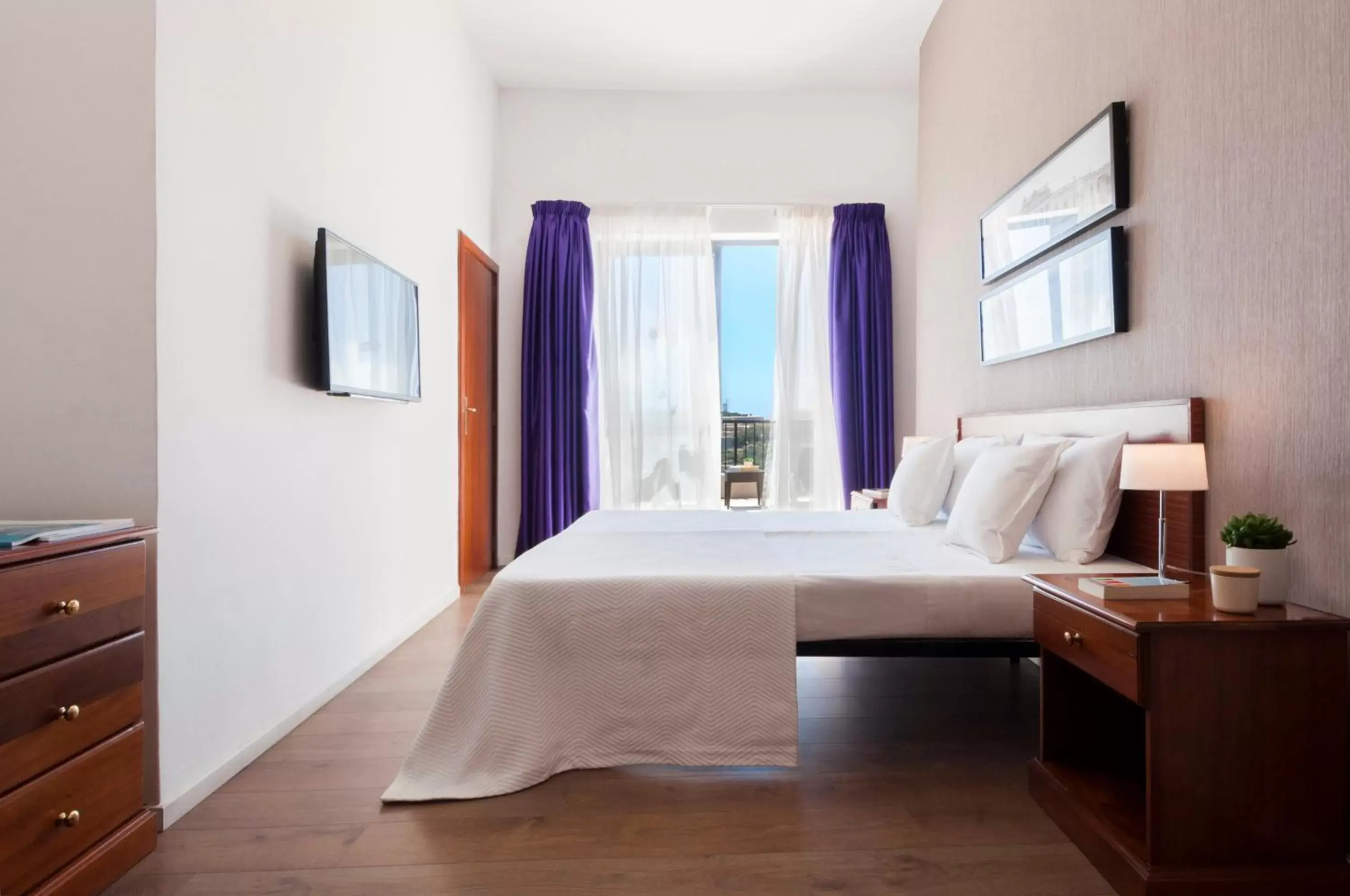 Photo of the whole room, Bed in Sliema Hotel by ST Hotels