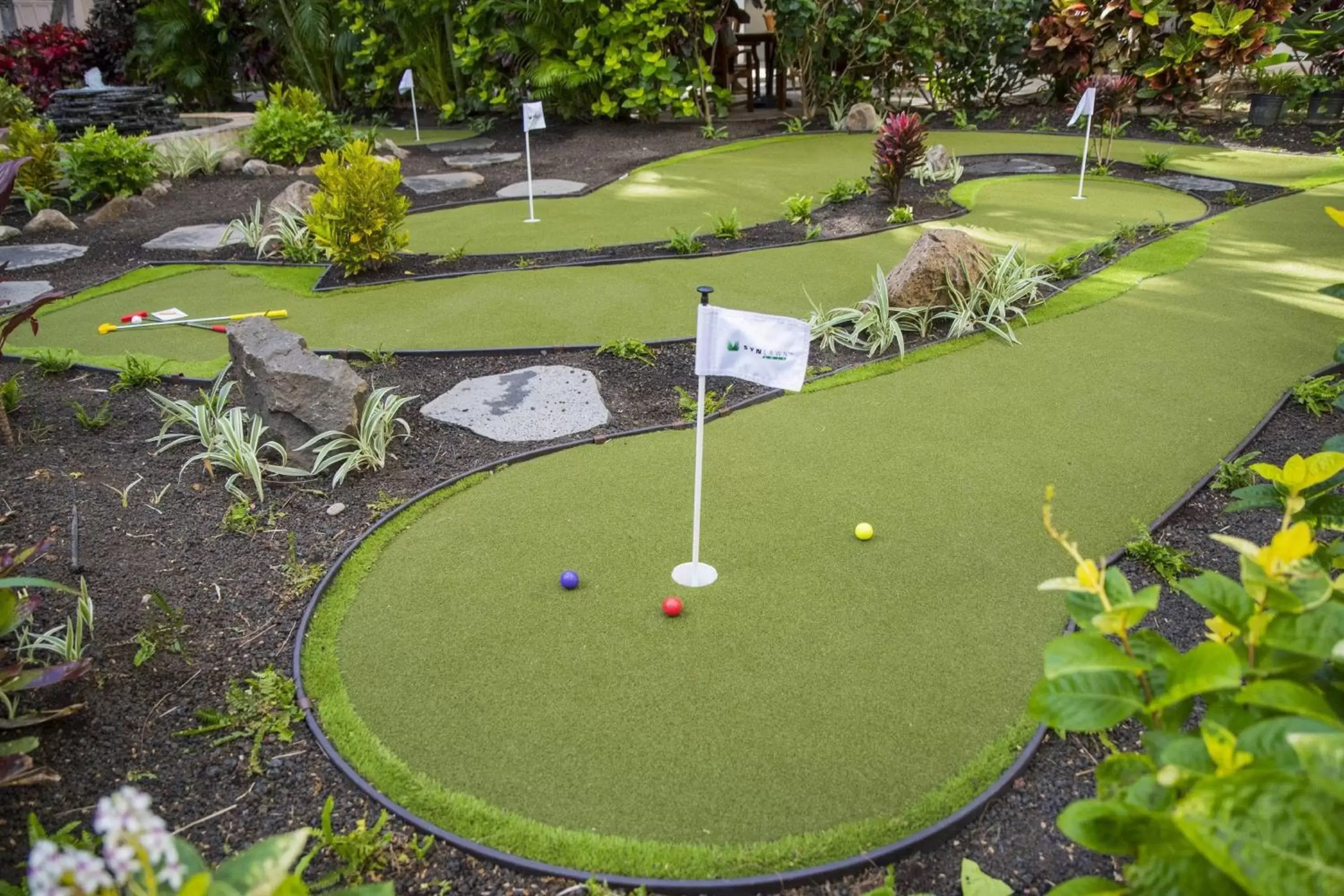 Golfcourse in Courtyard by Marriott Waikiki Beach