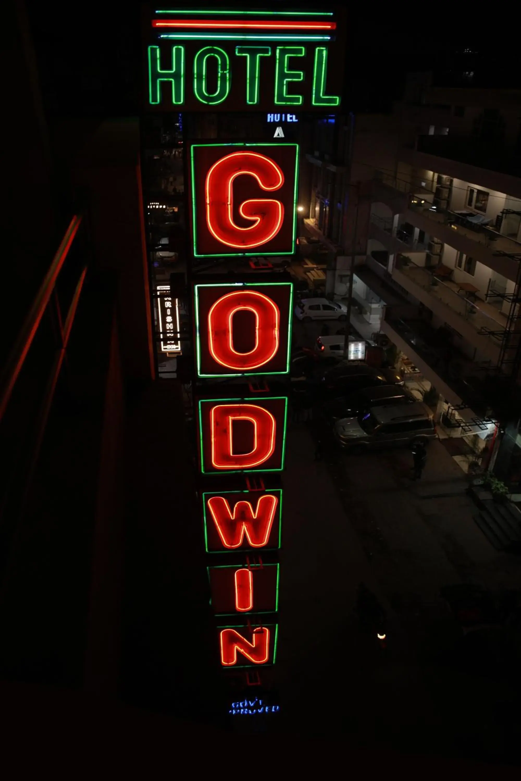 Night in Hotel GODWIN DELUXE - New Delhi Railway Station - Paharganj