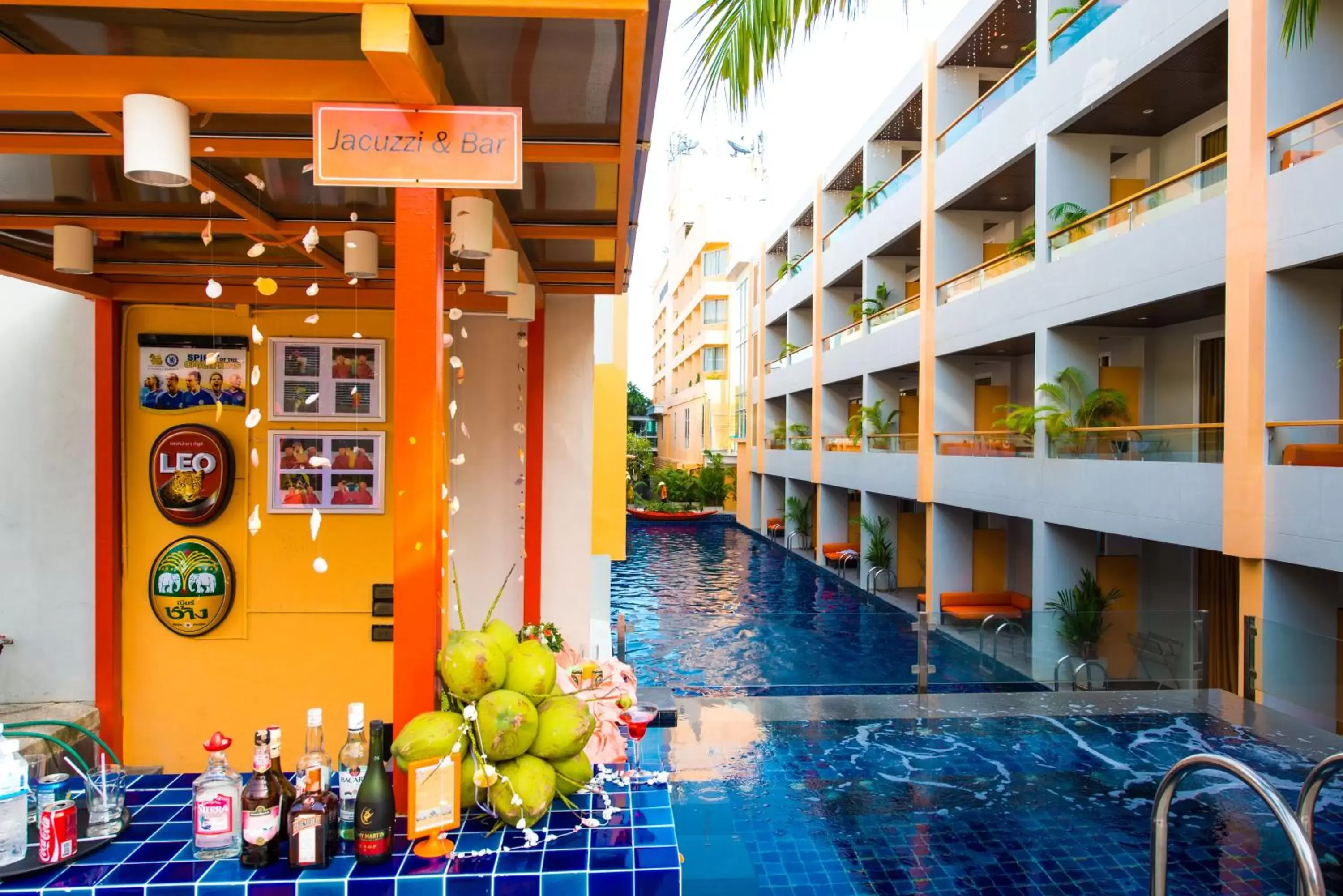 Lounge or bar in FuramaXclusive Sandara Hua Hin at Cha-am Beach