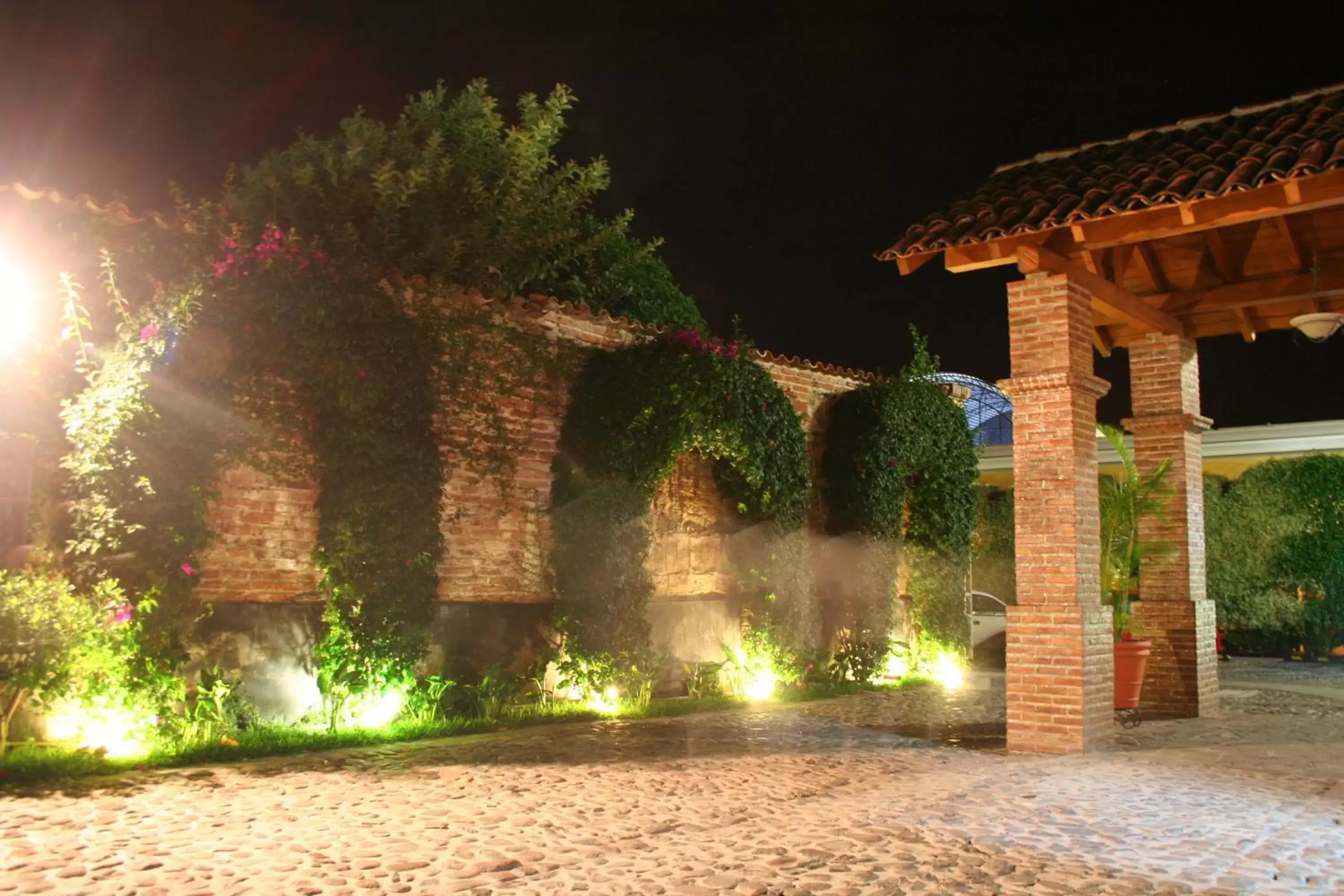 Garden in La Casa de los Patios Hotel & Spa