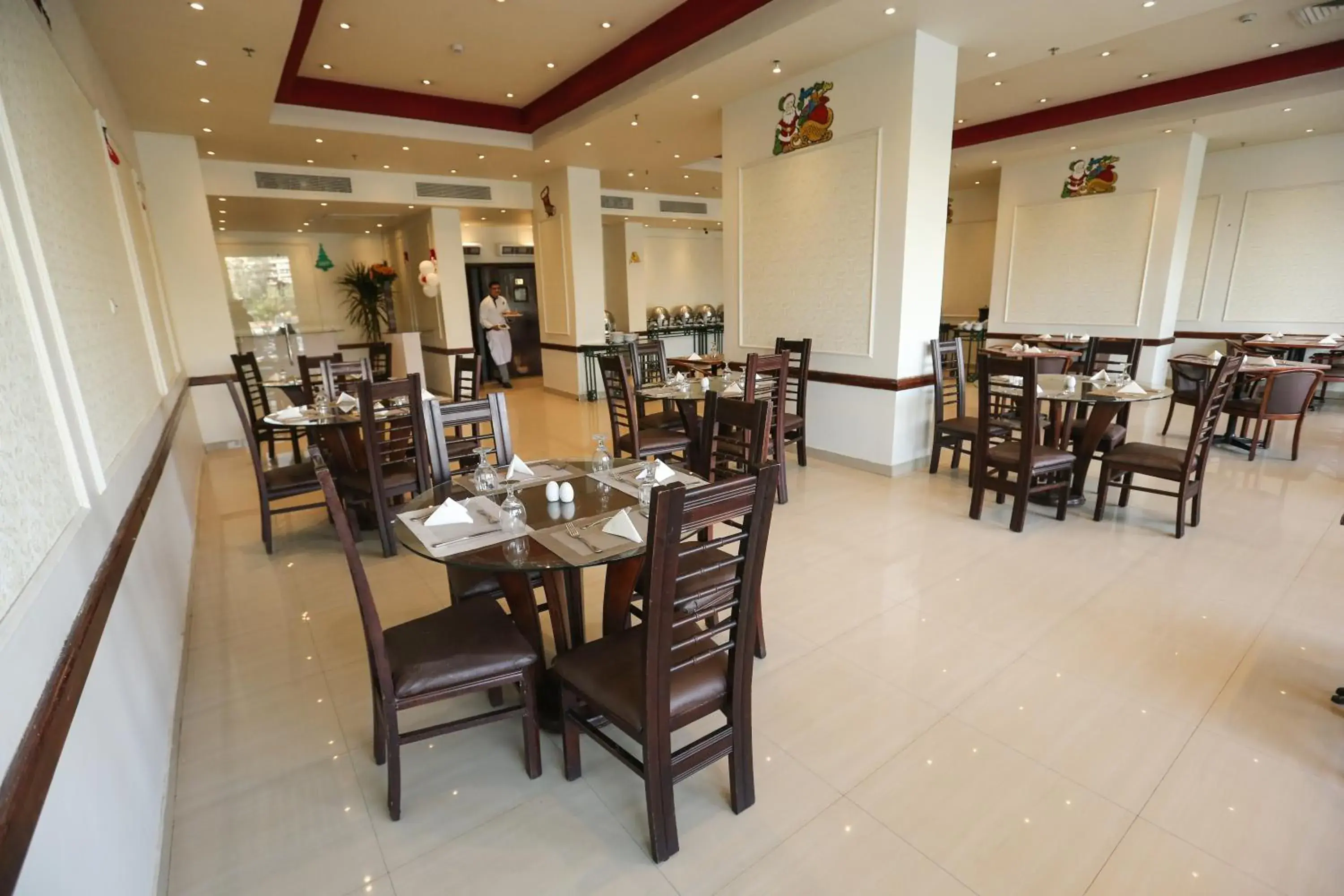 Restaurant/Places to Eat in Horizon Shahrazad Hotel