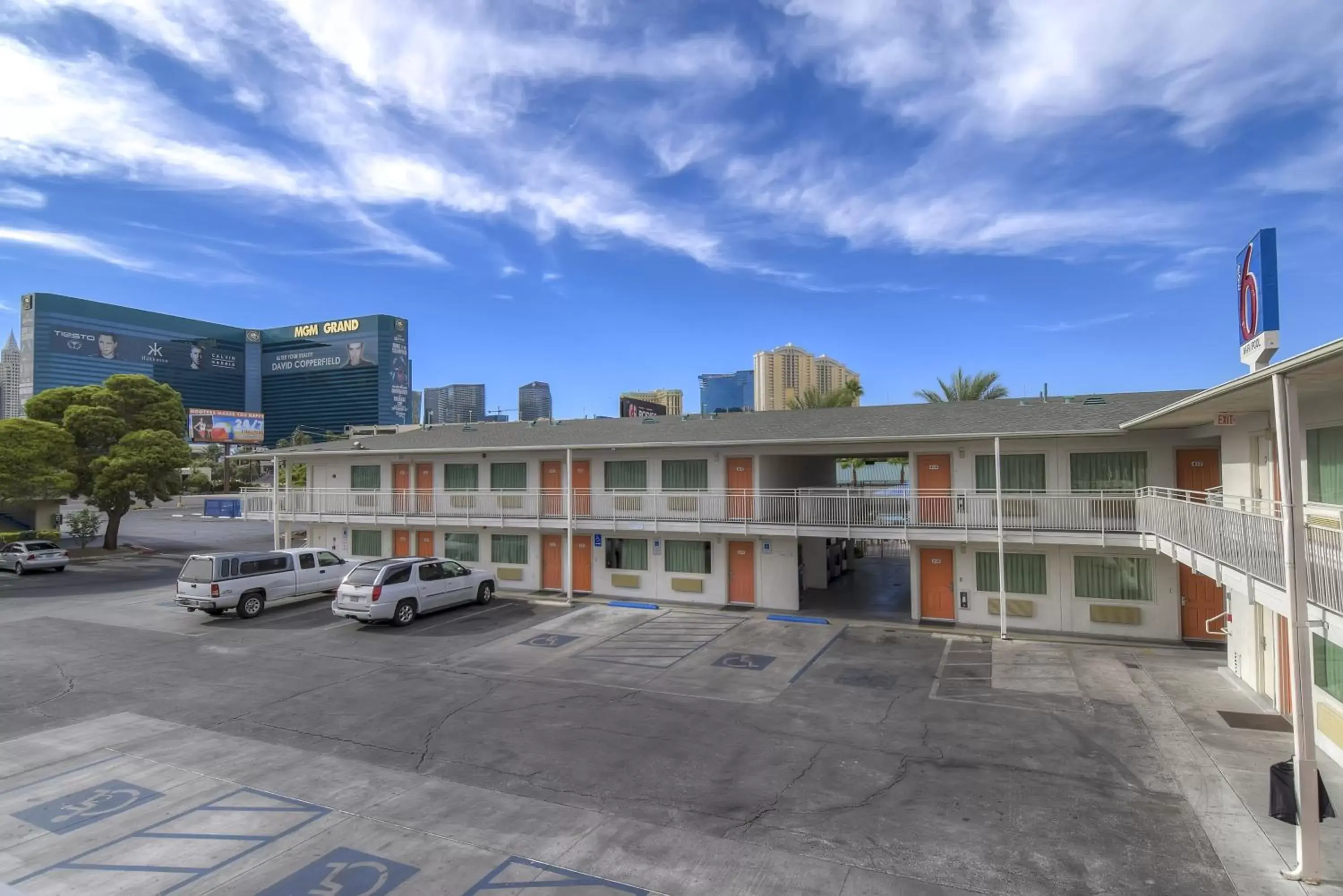 Facade/entrance, Property Building in Motel 6-Las Vegas, NV - Tropicana