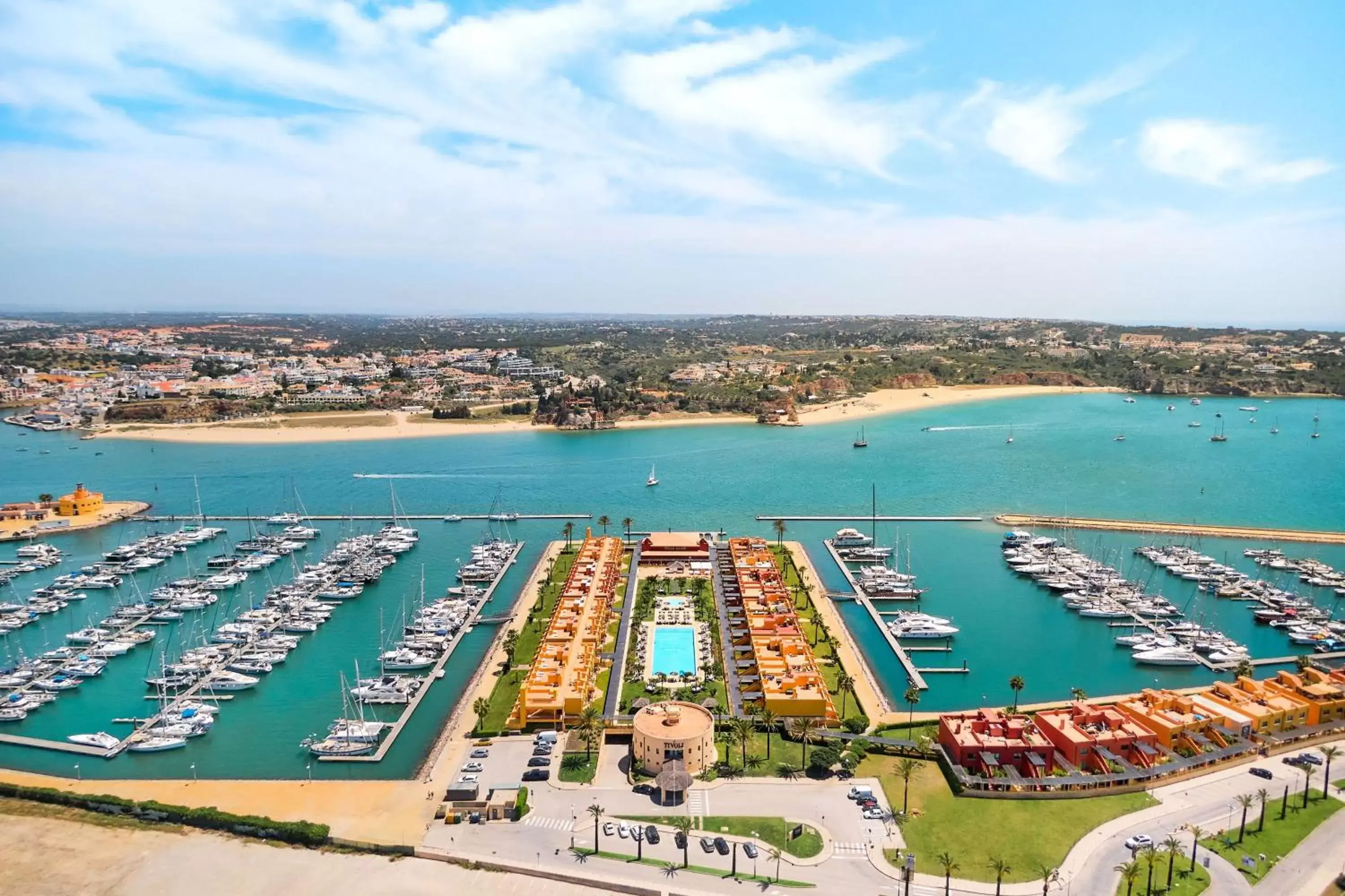 Property building, Bird's-eye View in NH Marina Portimao Resort