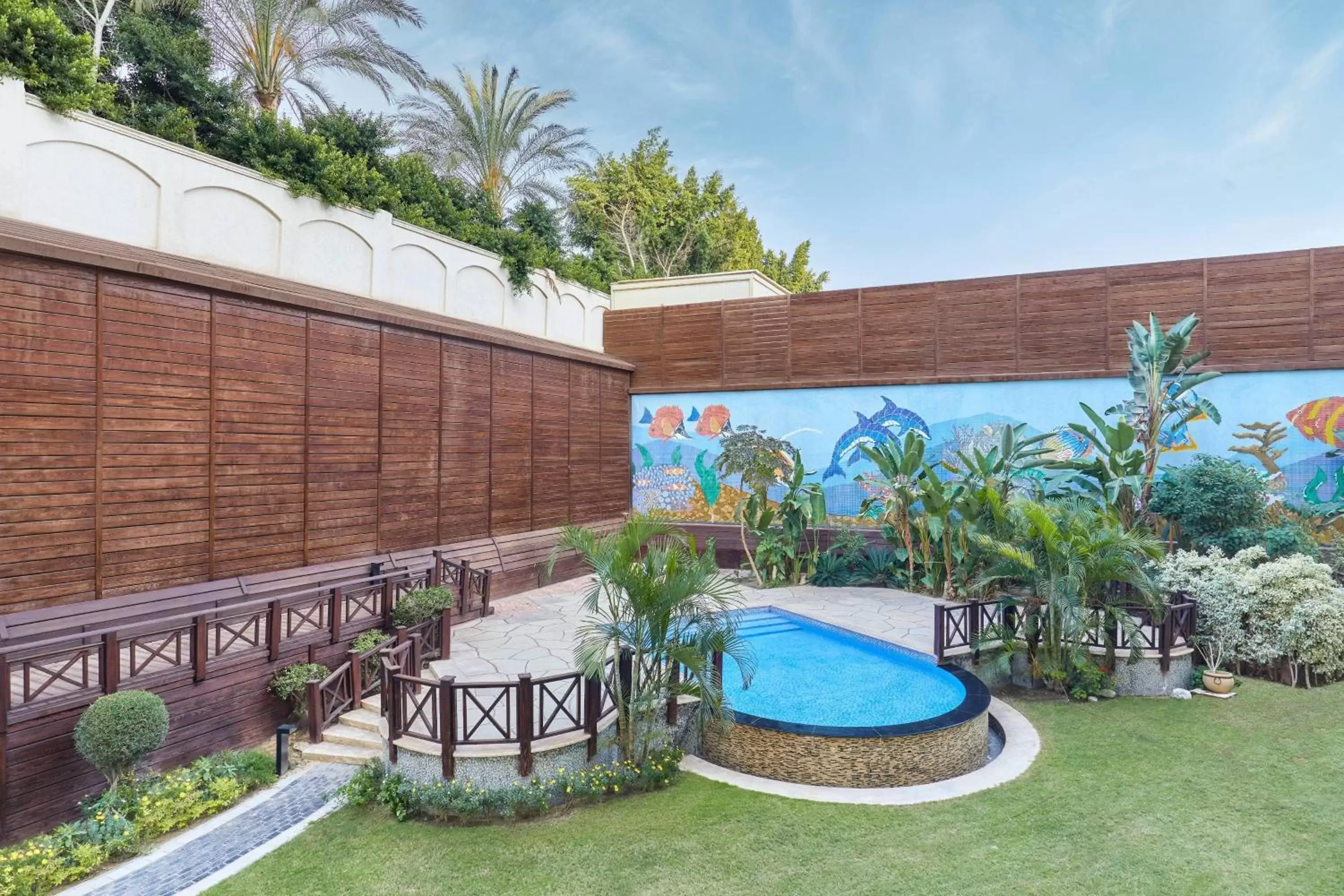 Photo of the whole room, Swimming Pool in Renaissance Cairo Mirage City Hotel