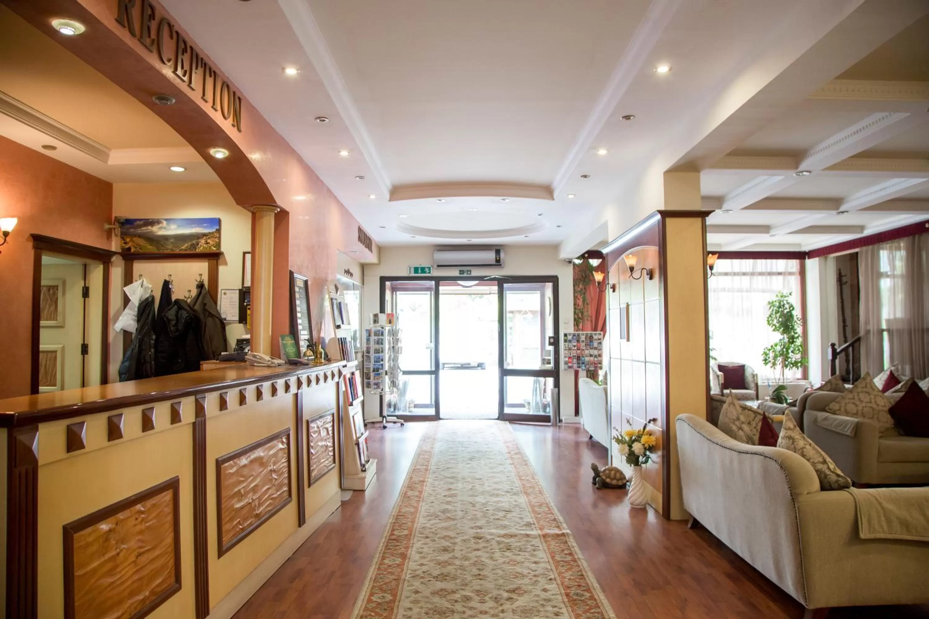 Lobby or reception in Troia Tusan Hotel