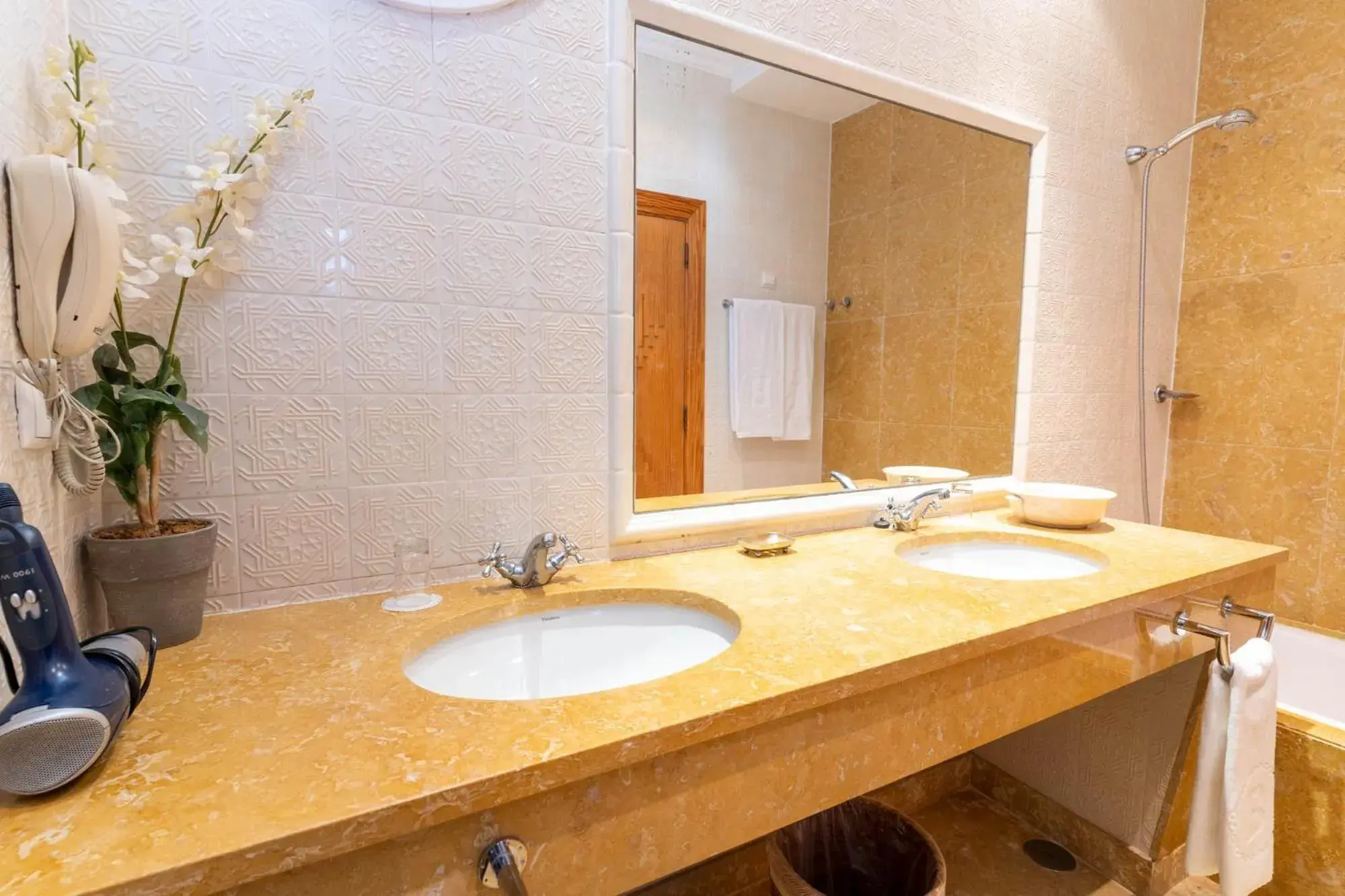 Toilet, Bathroom in Boa Vista Hotel & Spa - Adults Only