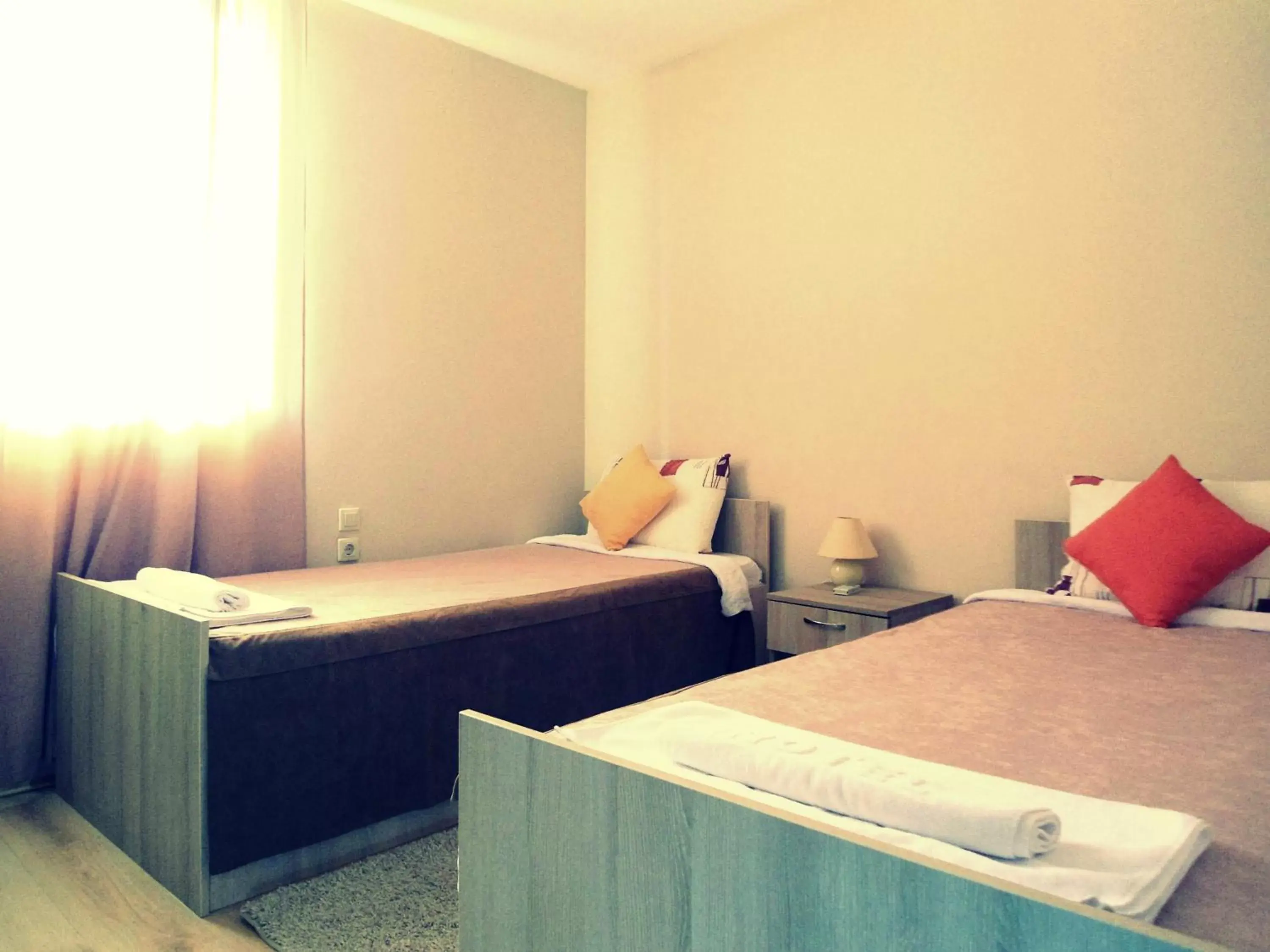 Twin Room - single occupancy in Garni Hotel Tri O Twin Room - single occupancy in Garni Hotel Tri O