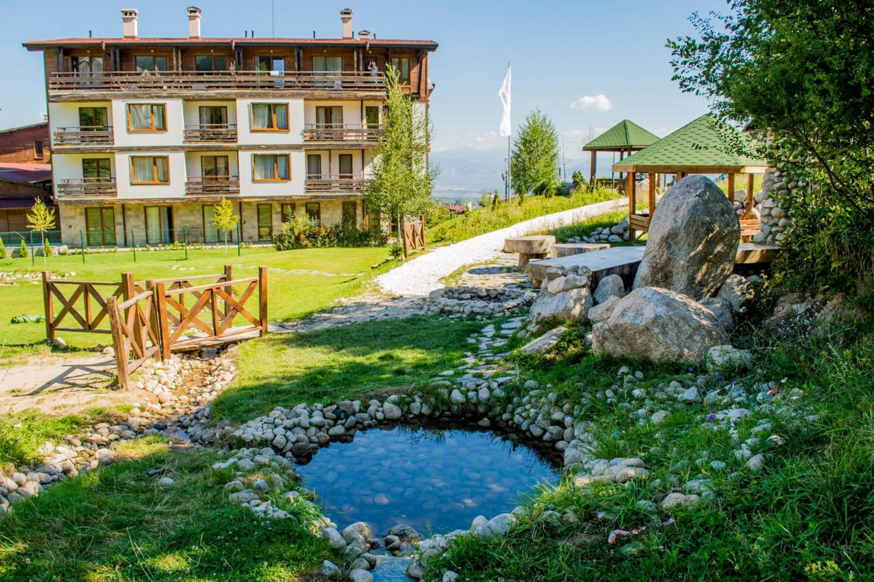 Property building in Green Life Bansko