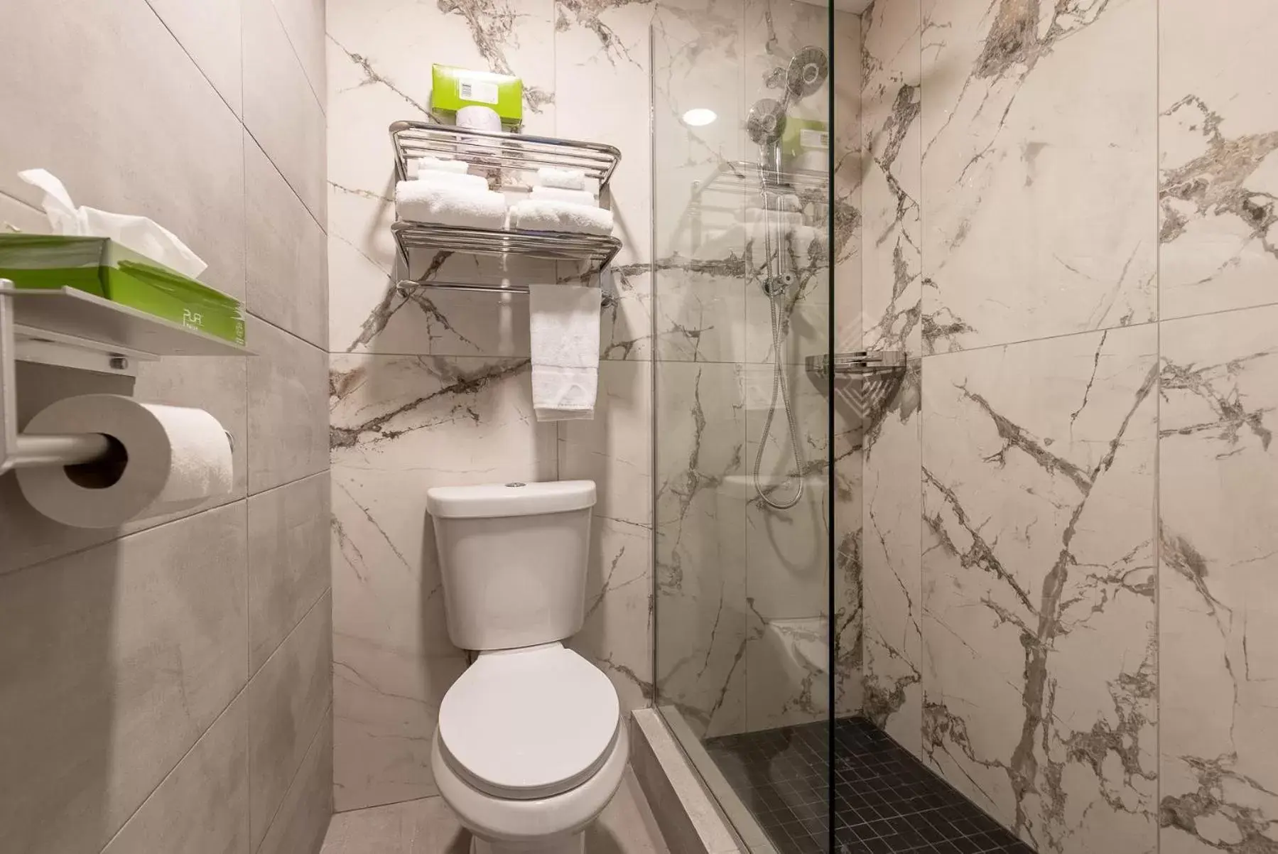 Bathroom in Auberge L'Étape