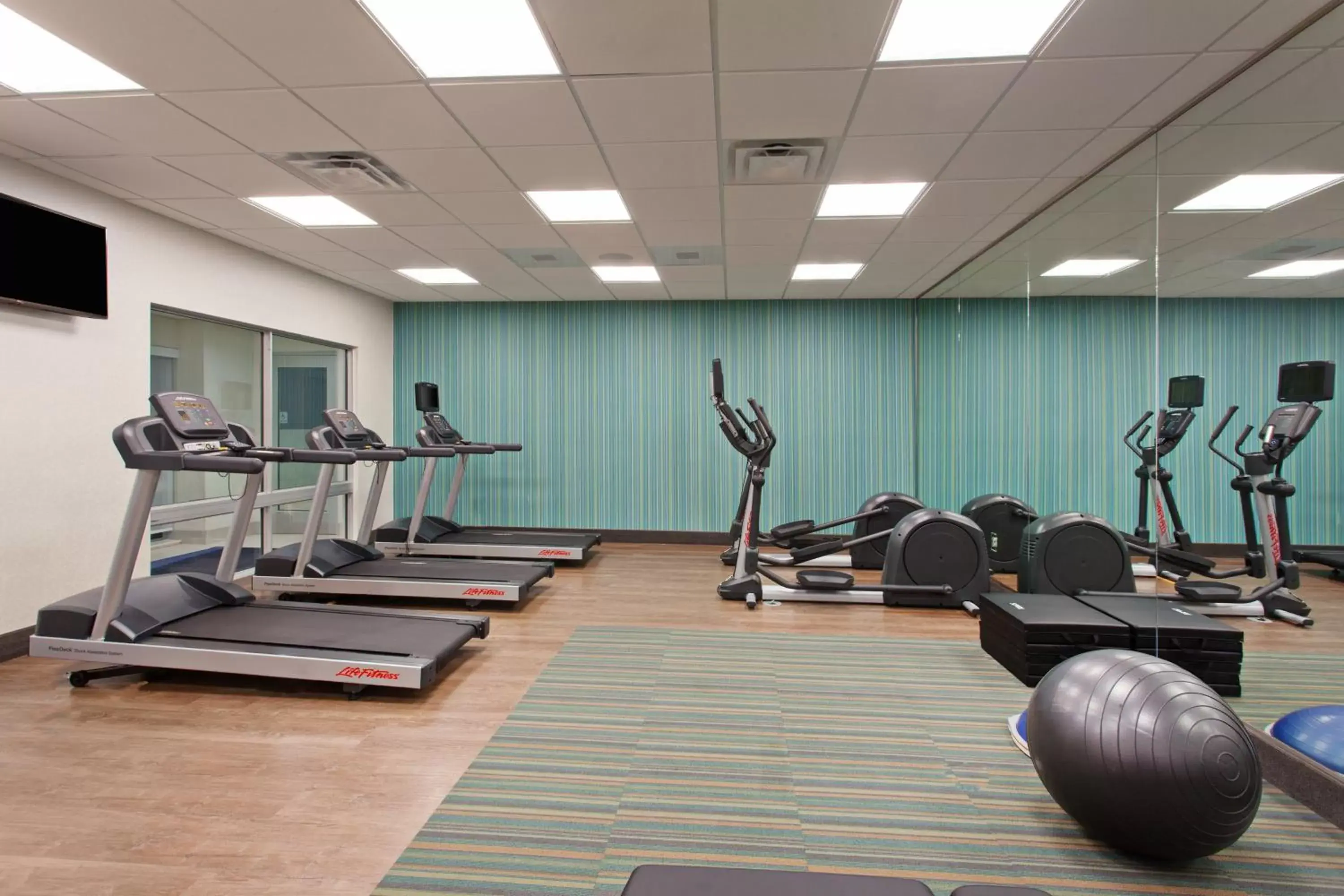 Spa and wellness centre/facilities, Fitness Center/Facilities in Holiday Inn Express & Suites - Brigham City - North Utah, an IHG Hotel