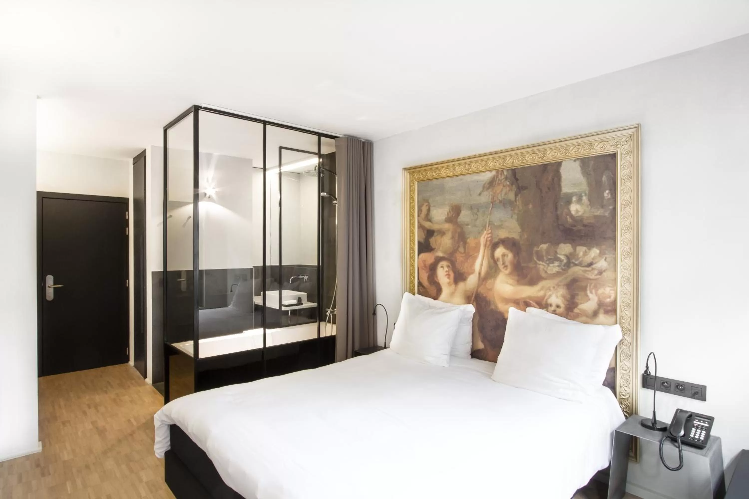 Photo of the whole room, Bed in HotelO Kathedral