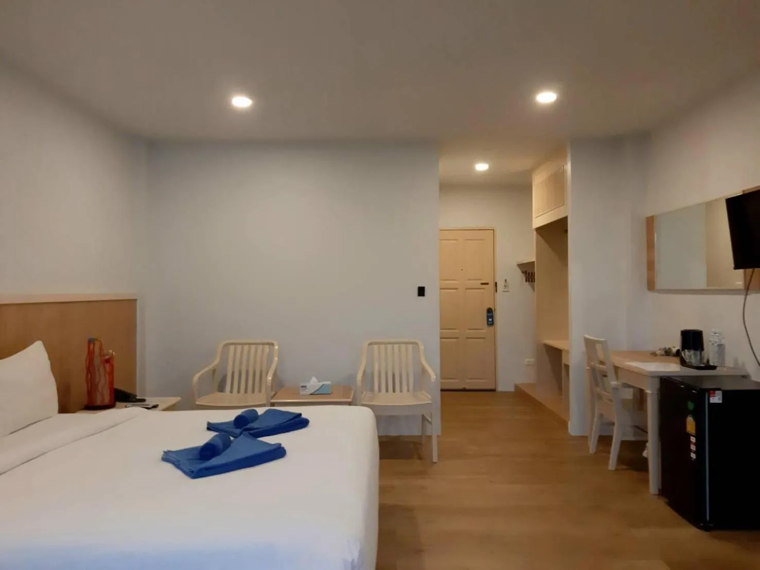 TV and multimedia, Bed in Karon Living Room - SHA Plus