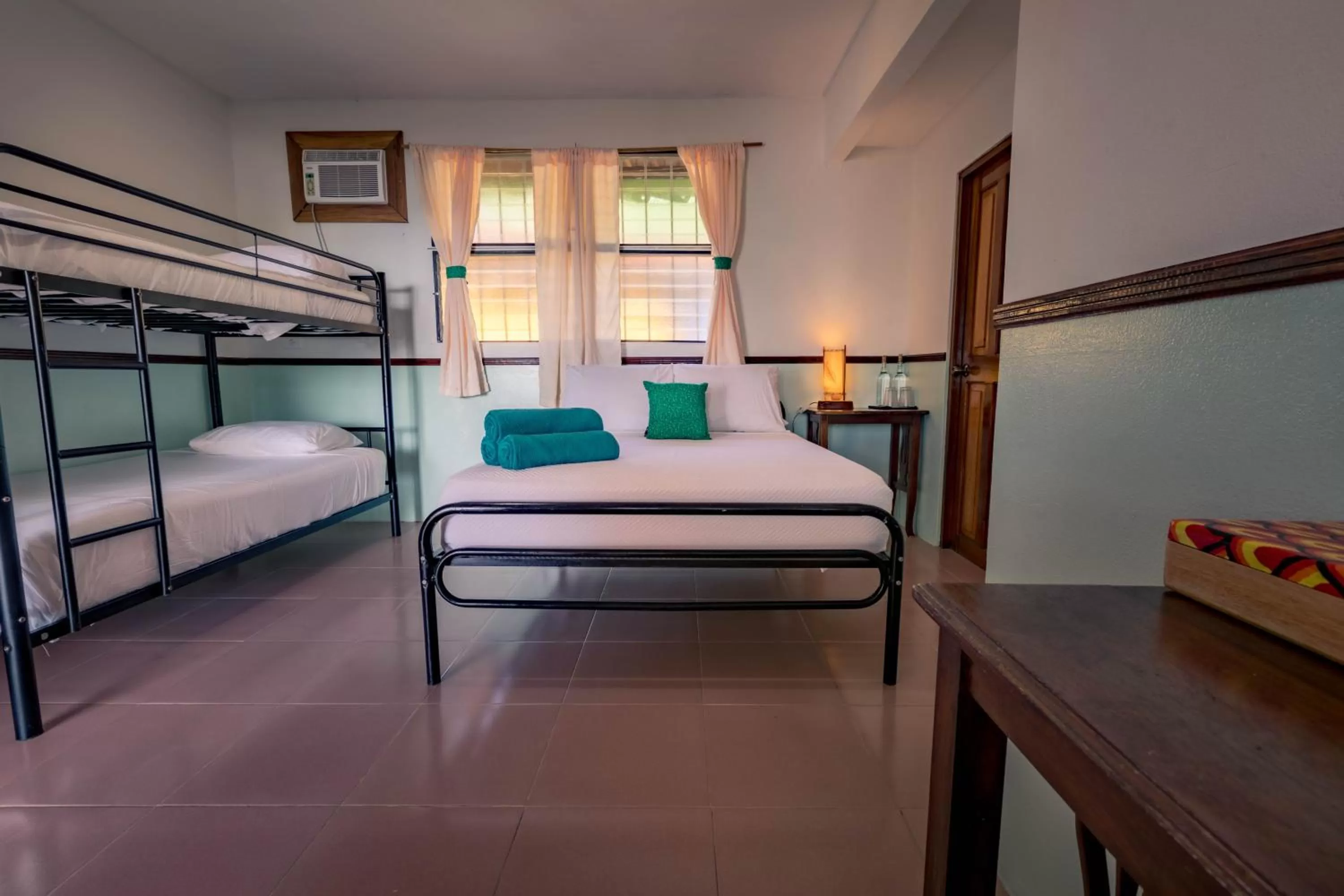 Photo of the whole room, Bunk Bed in Doña Mara Gastro Hotel