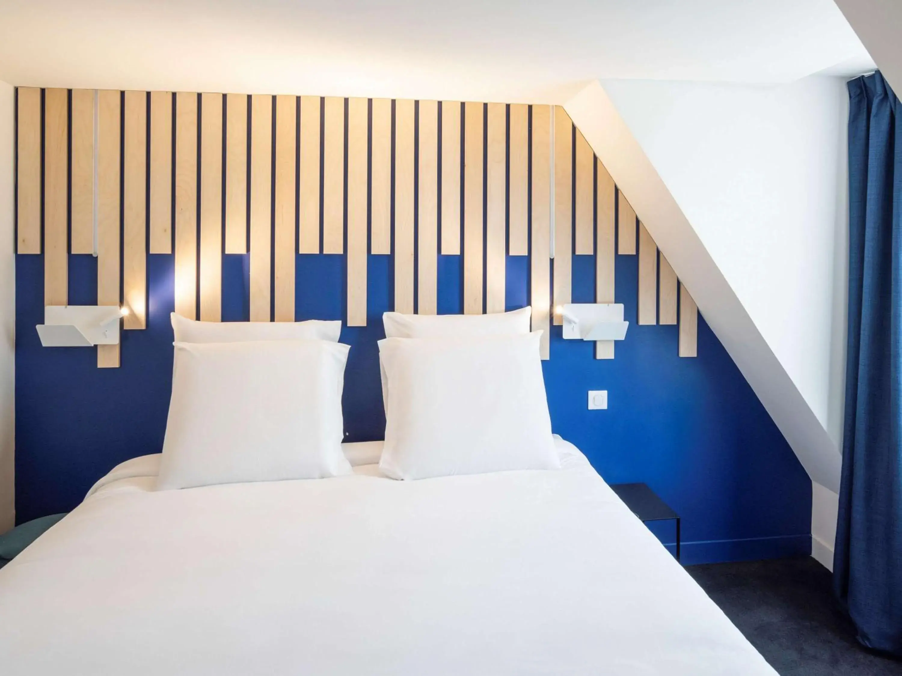 Photo of the whole room, Bed in ibis Styles Paris Opera Lafayette