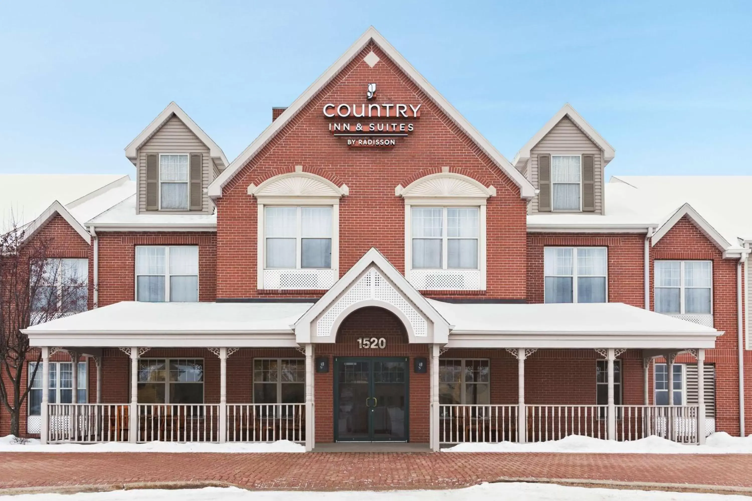 Property building in Country Inn & Suites by Radisson, Wausau, WI