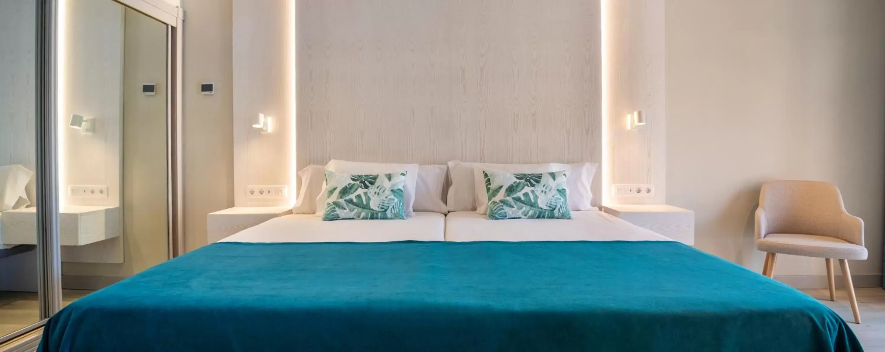 Bed in Villa Mandi Golf Resort