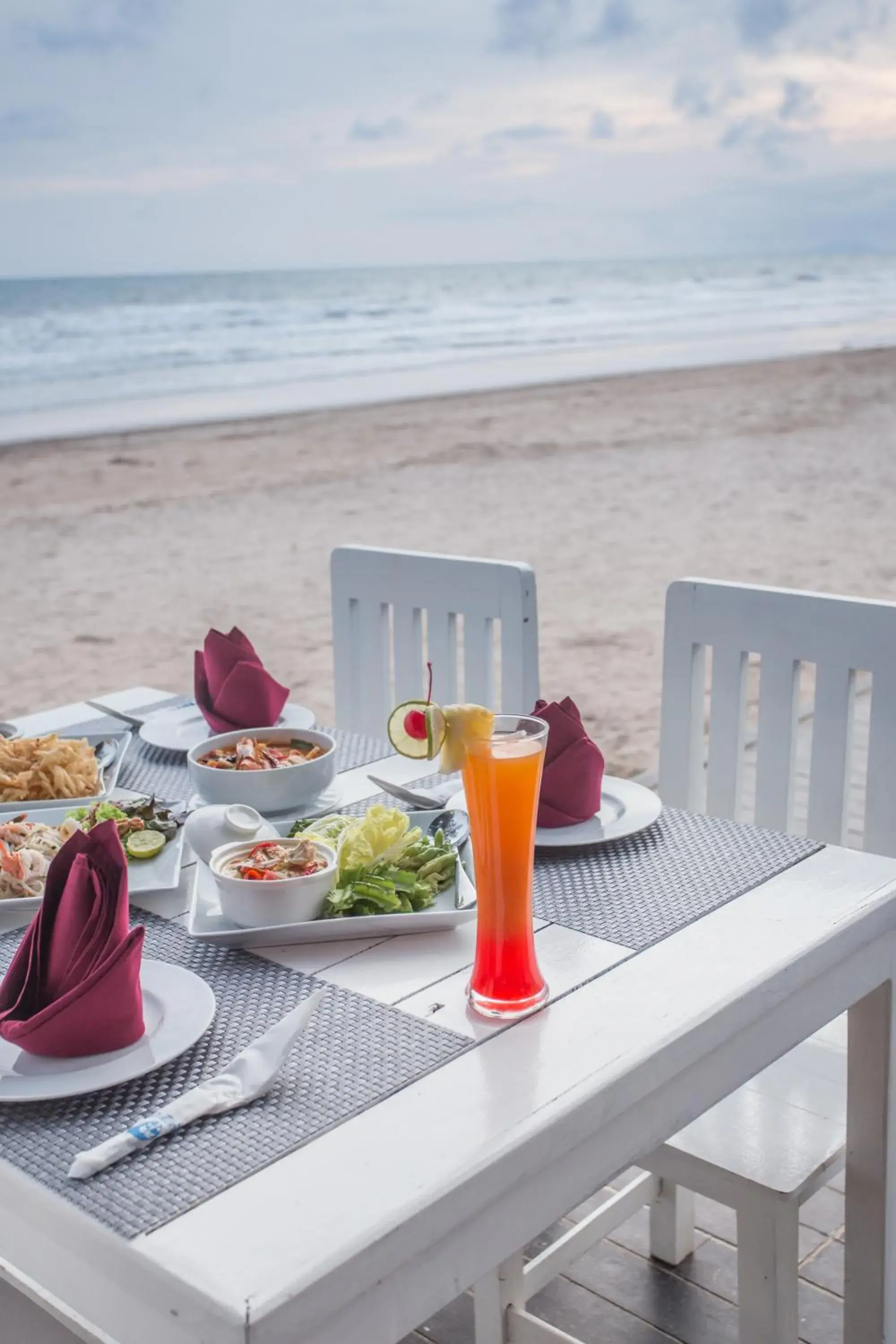 Restaurant/places to eat, Breakfast in Chaolao Tosang Beach Hotel