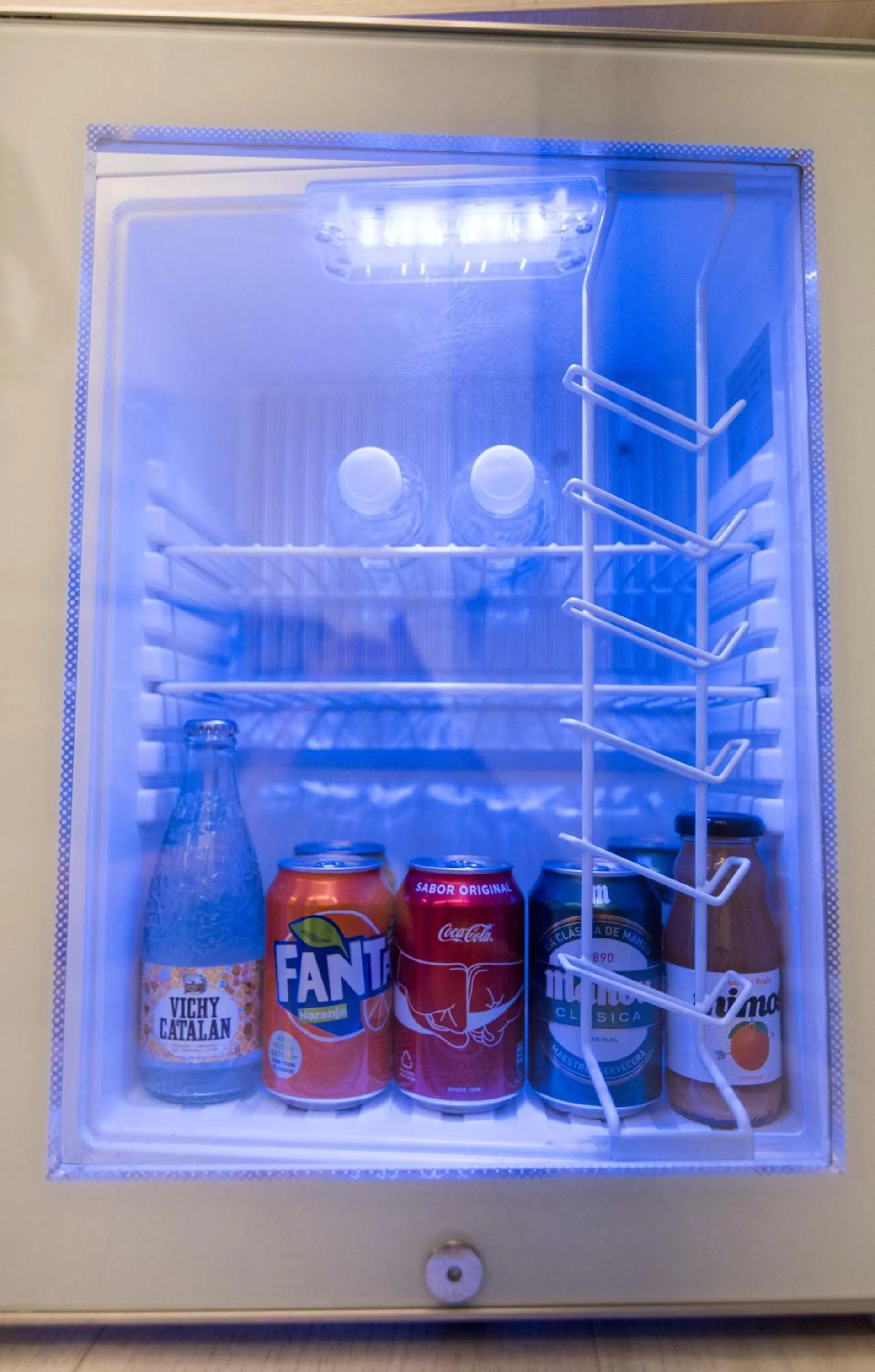 Staff in Rambla Alicante Contactless