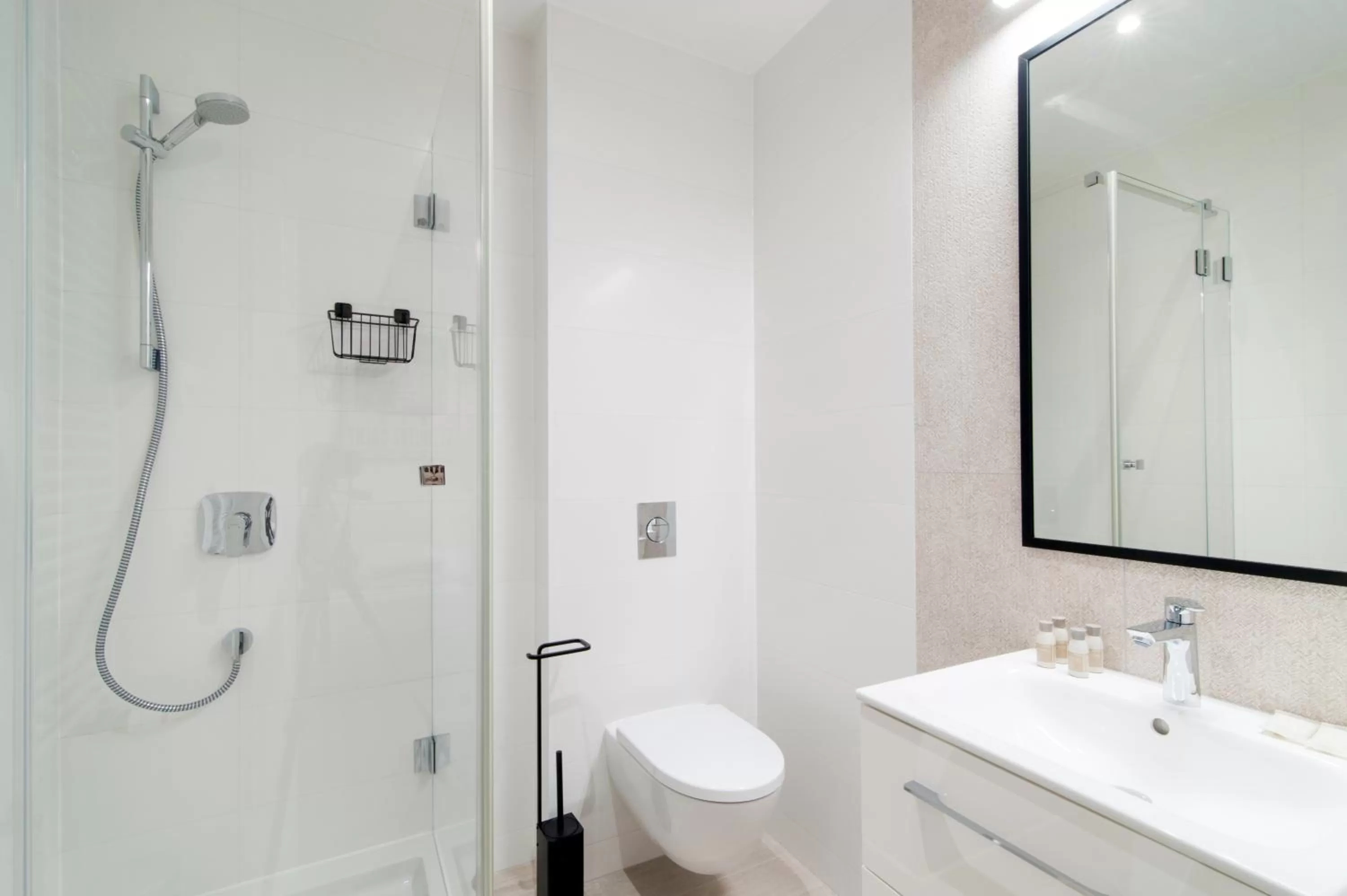Shower, Bathroom in artROOM