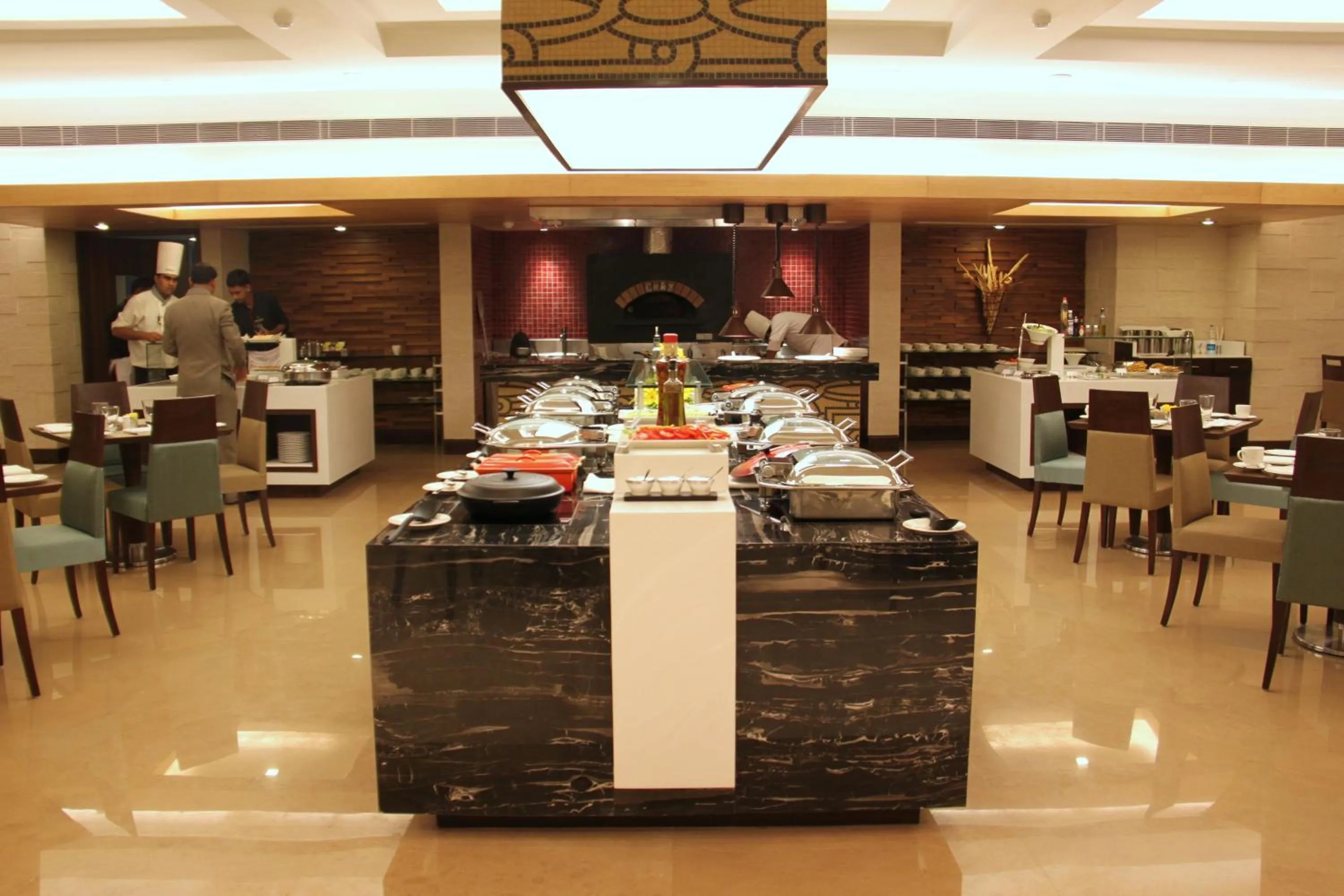 Restaurant/places to eat in Radisson Hotel Varanasi