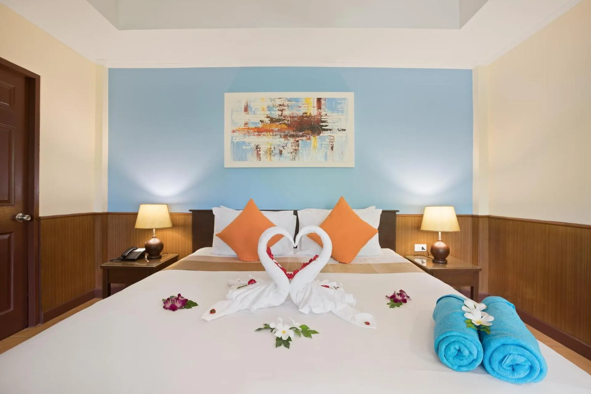 Bedroom, Bed in Pinnacle Samui Resort
