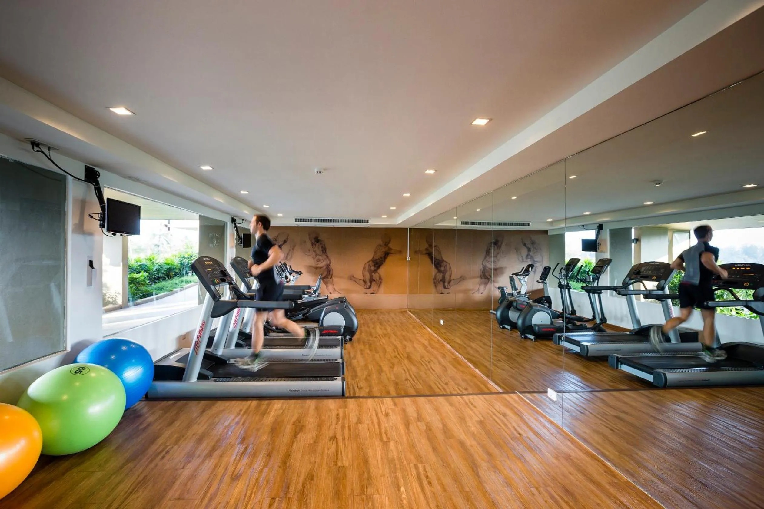 Fitness centre/facilities in SUNSURI PHUKET, Nai Harn Beach