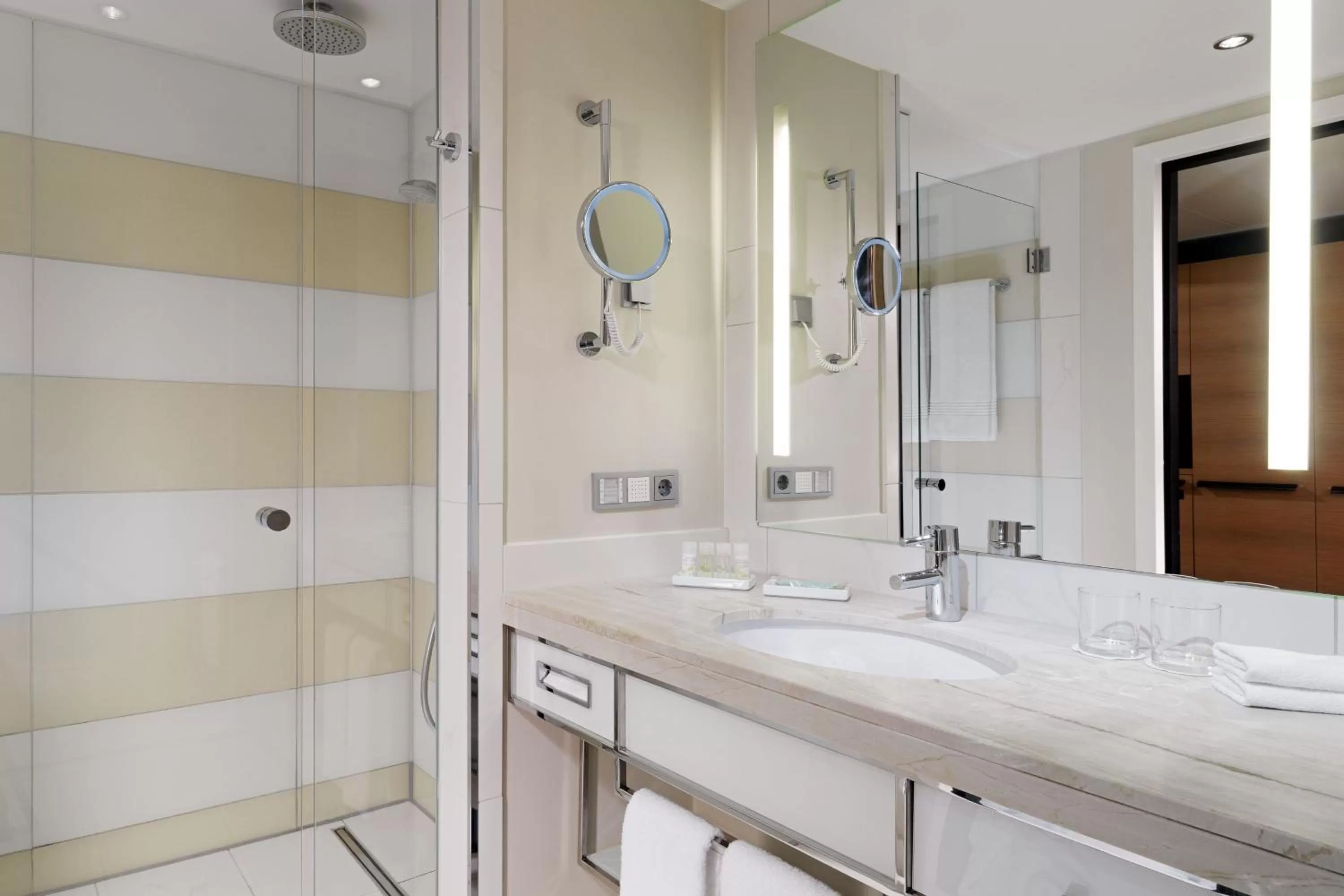 Photo of the whole room in The Westin Grand Berlin